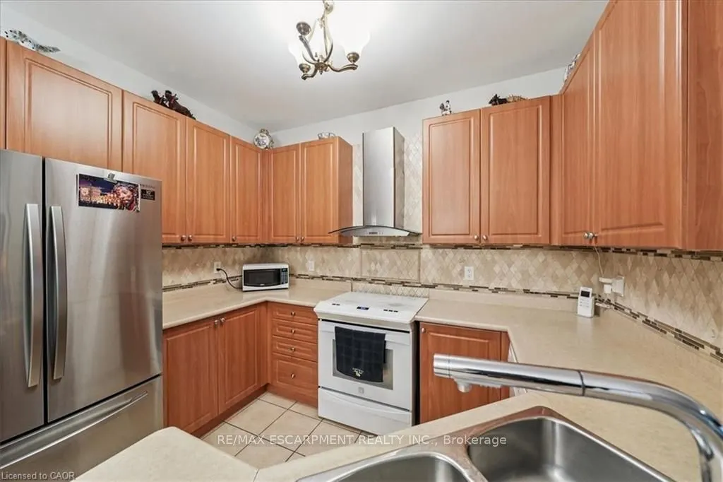 52 Mistycreek Crescent