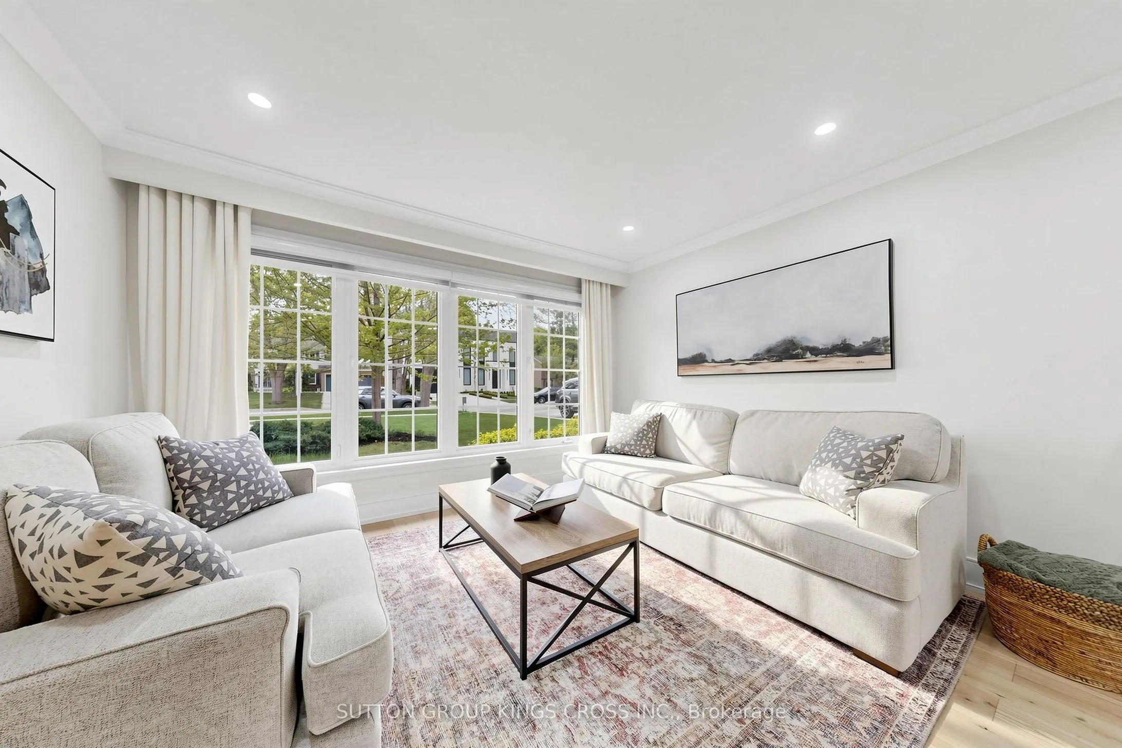 360 Isabella Avenue