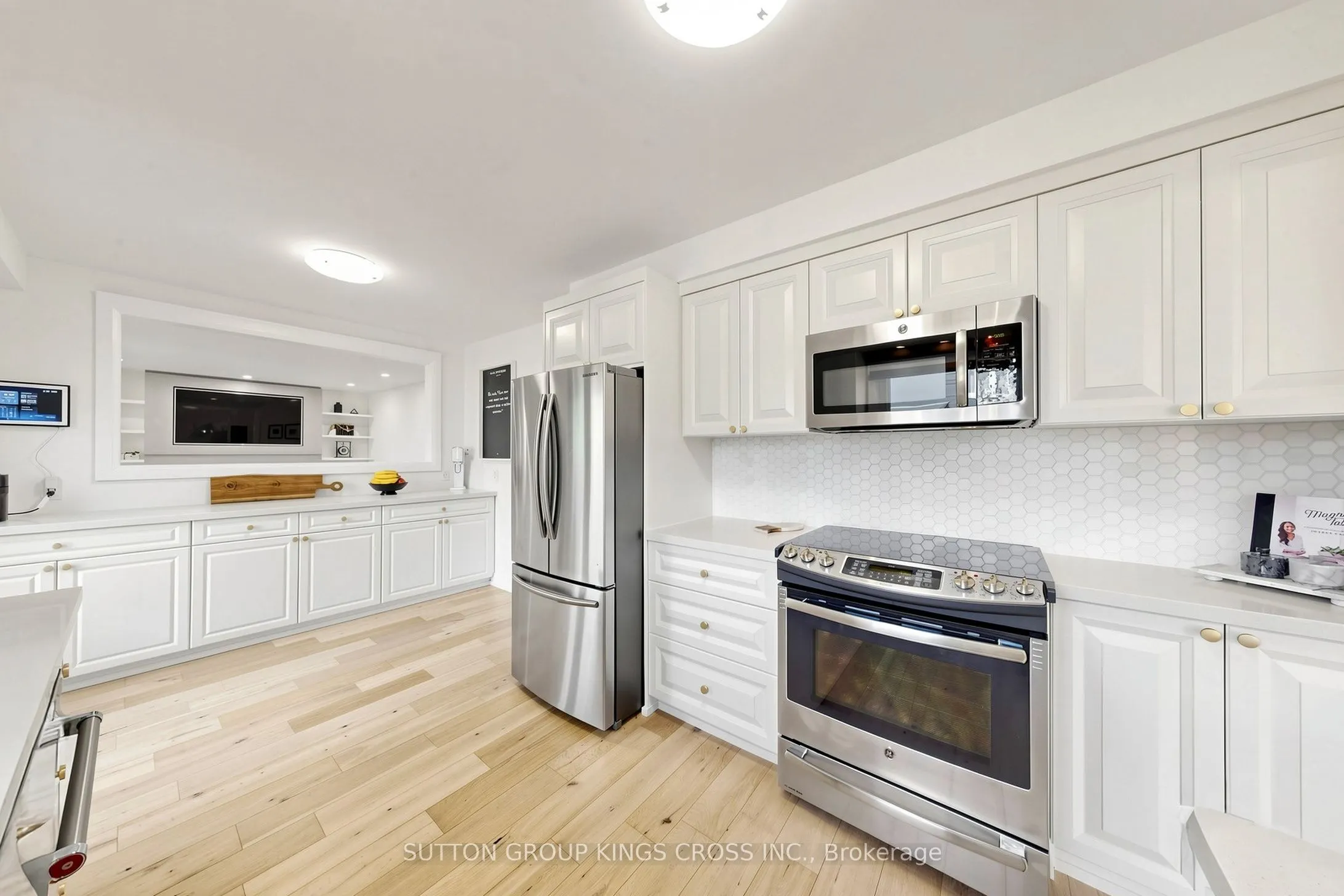 360 Isabella Avenue