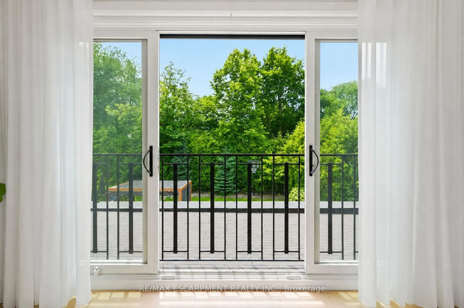 1544 Lochlin Trail