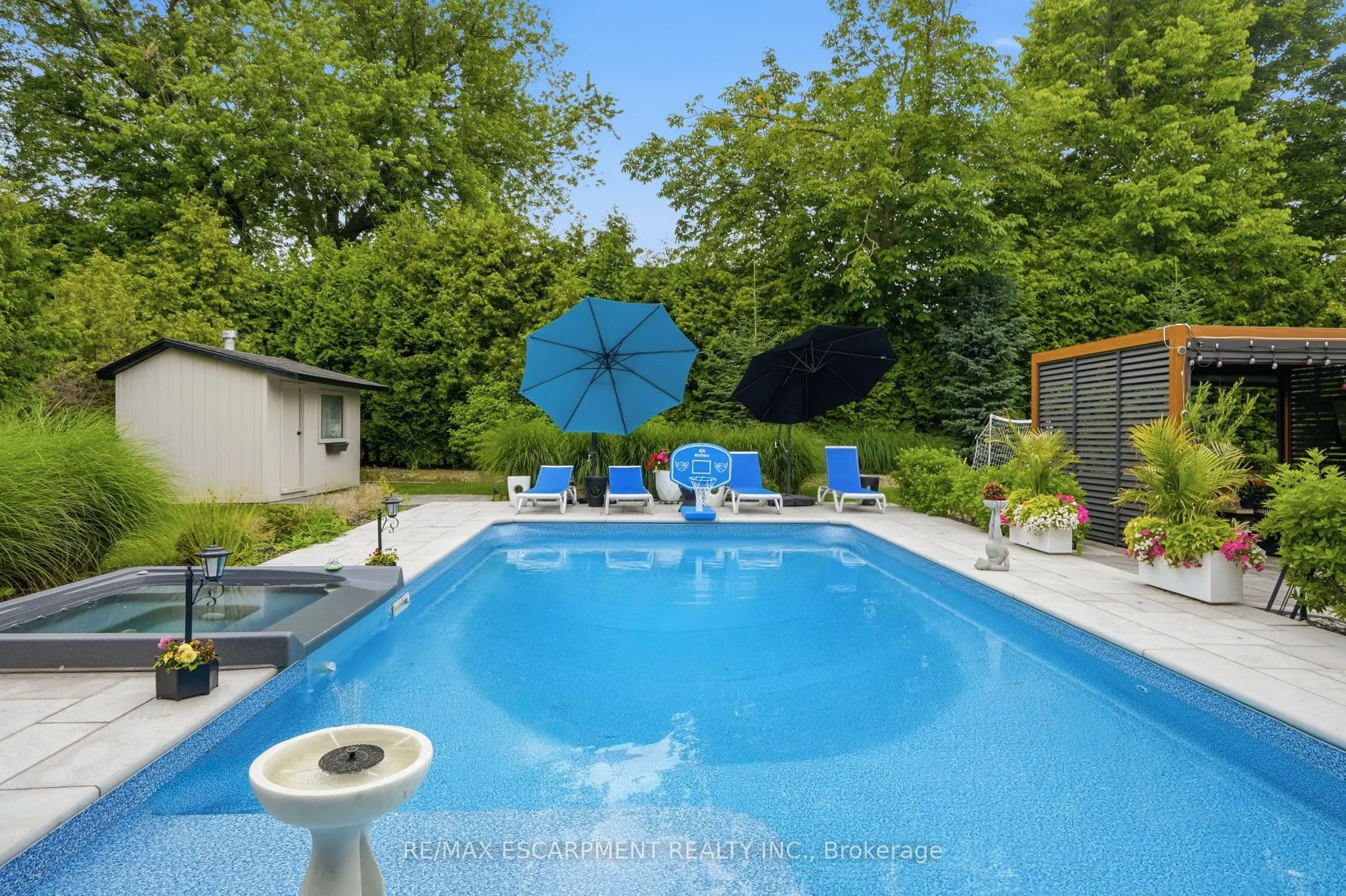 1544 Lochlin Trail