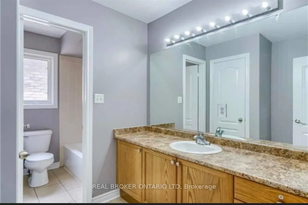 88 Sir Jacobs Crescent #(MAIN)
