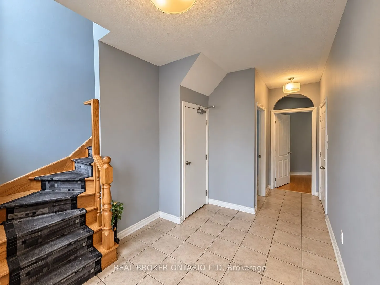 88 Sir Jacobs Crescent #(MAIN)