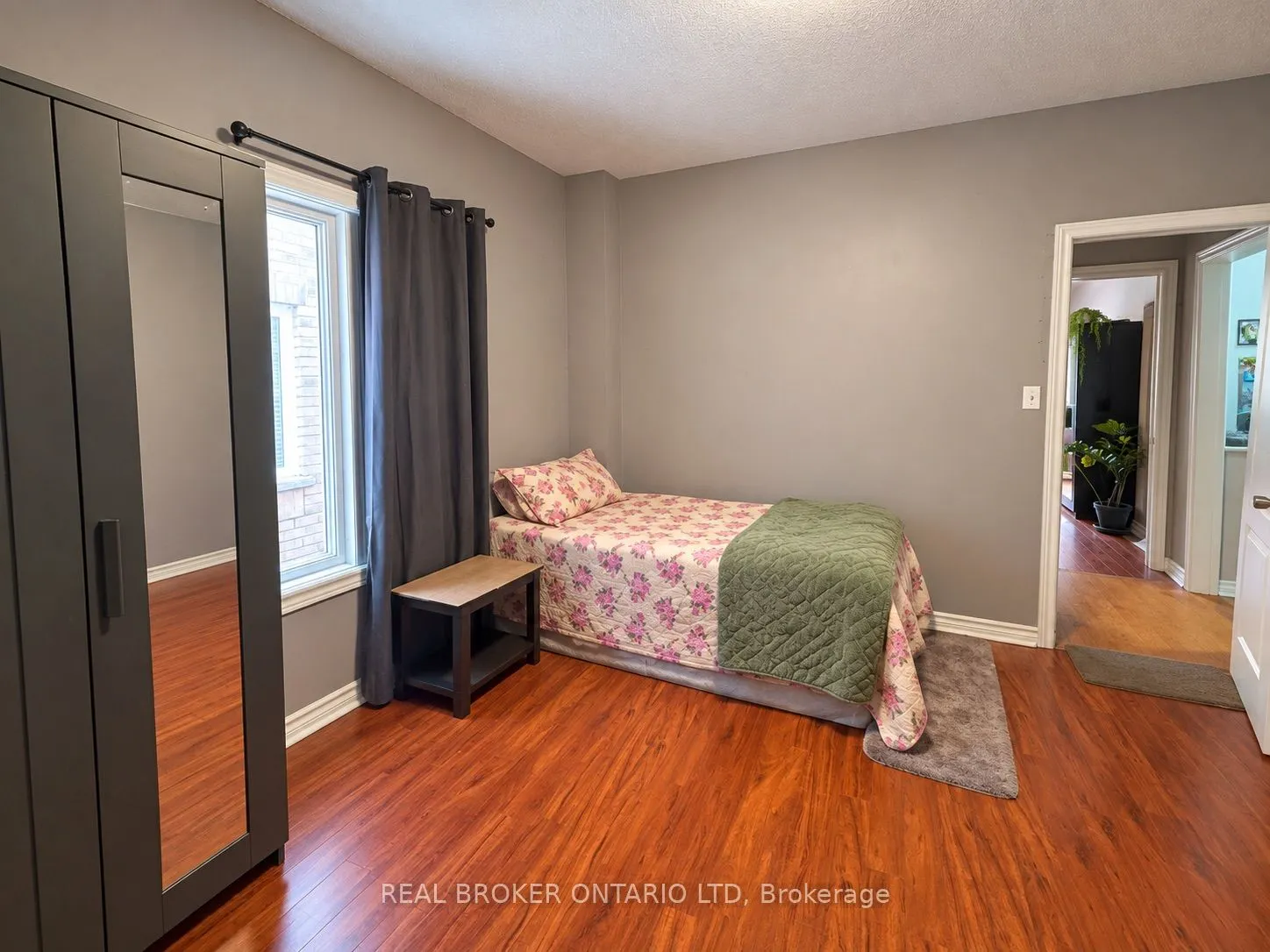 88 Sir Jacobs Crescent #(MAIN)
