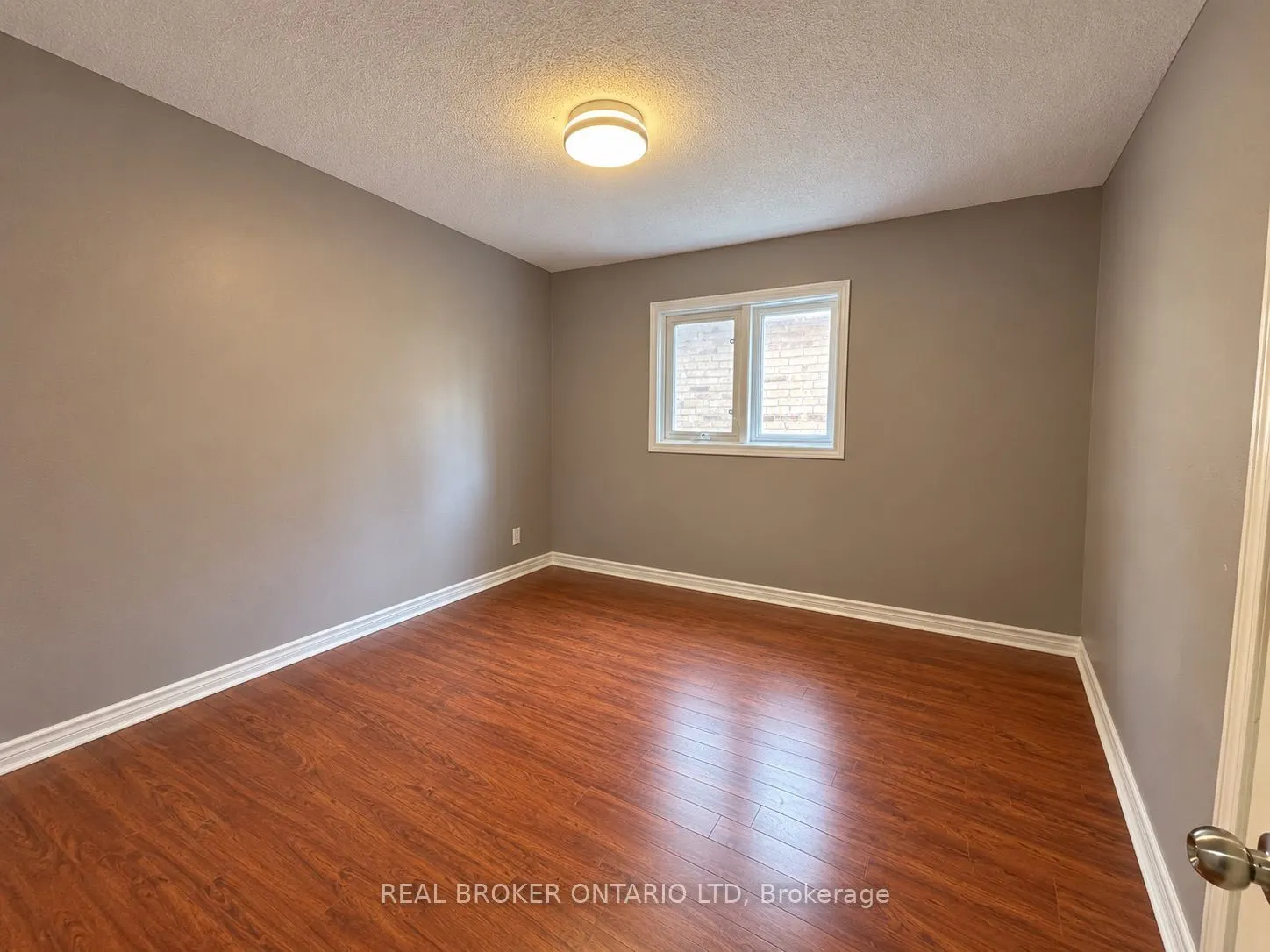 88 Sir Jacobs Crescent #(MAIN)