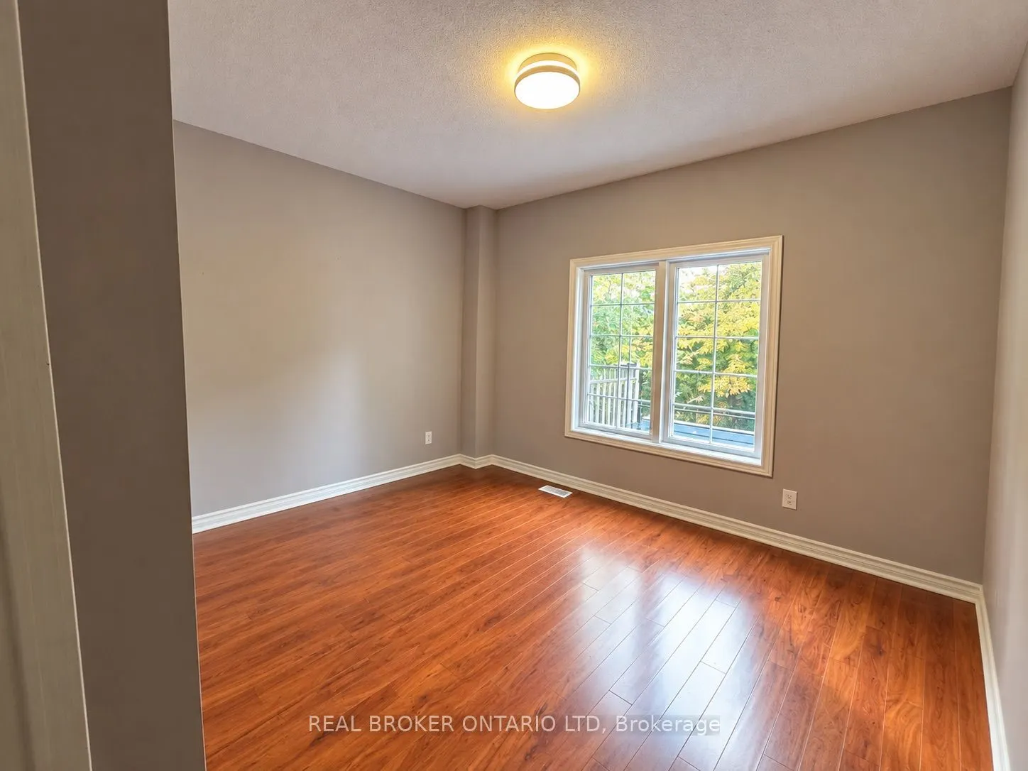 88 Sir Jacobs Crescent #(MAIN)