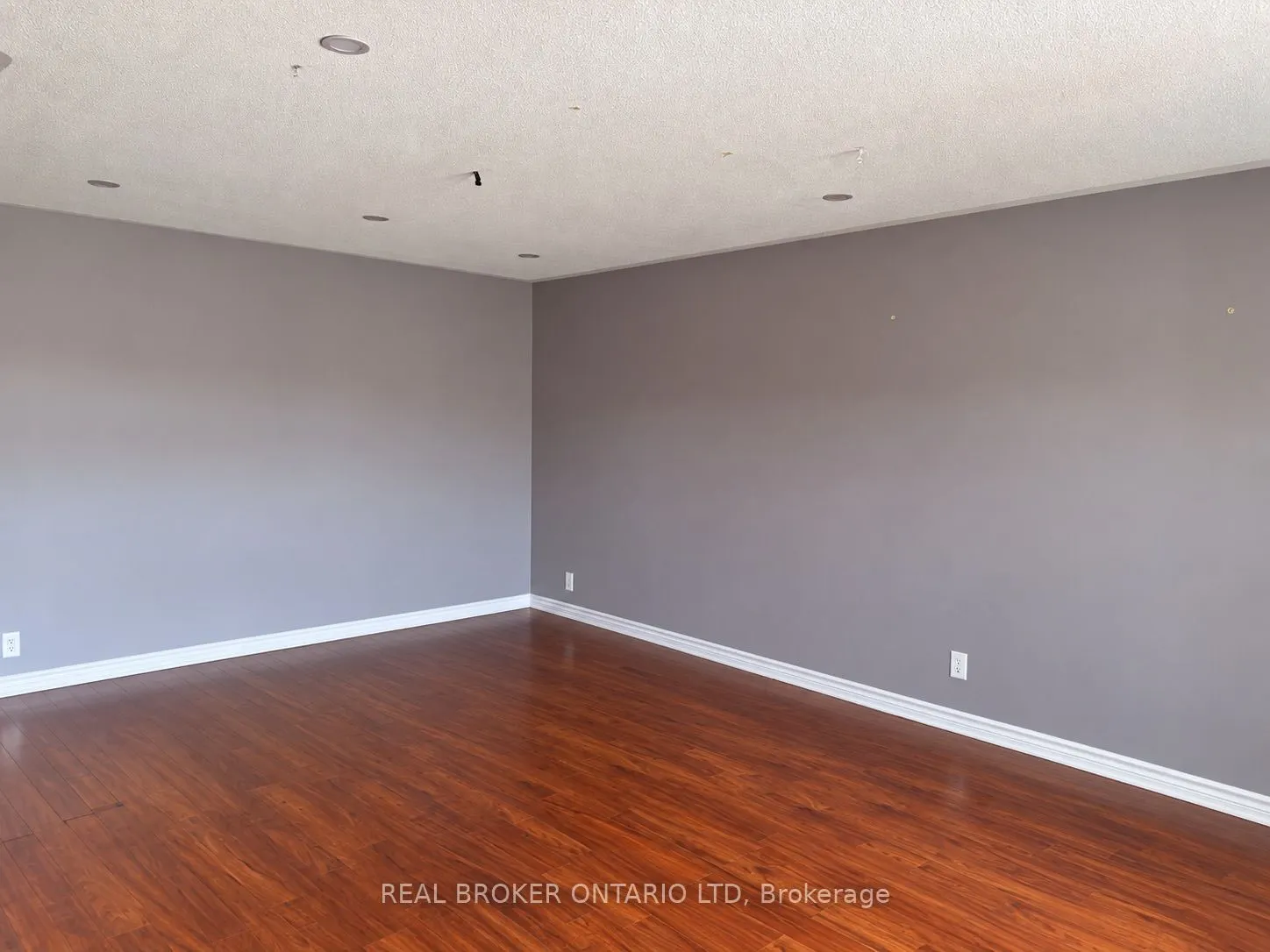 88 Sir Jacobs Crescent #(MAIN)