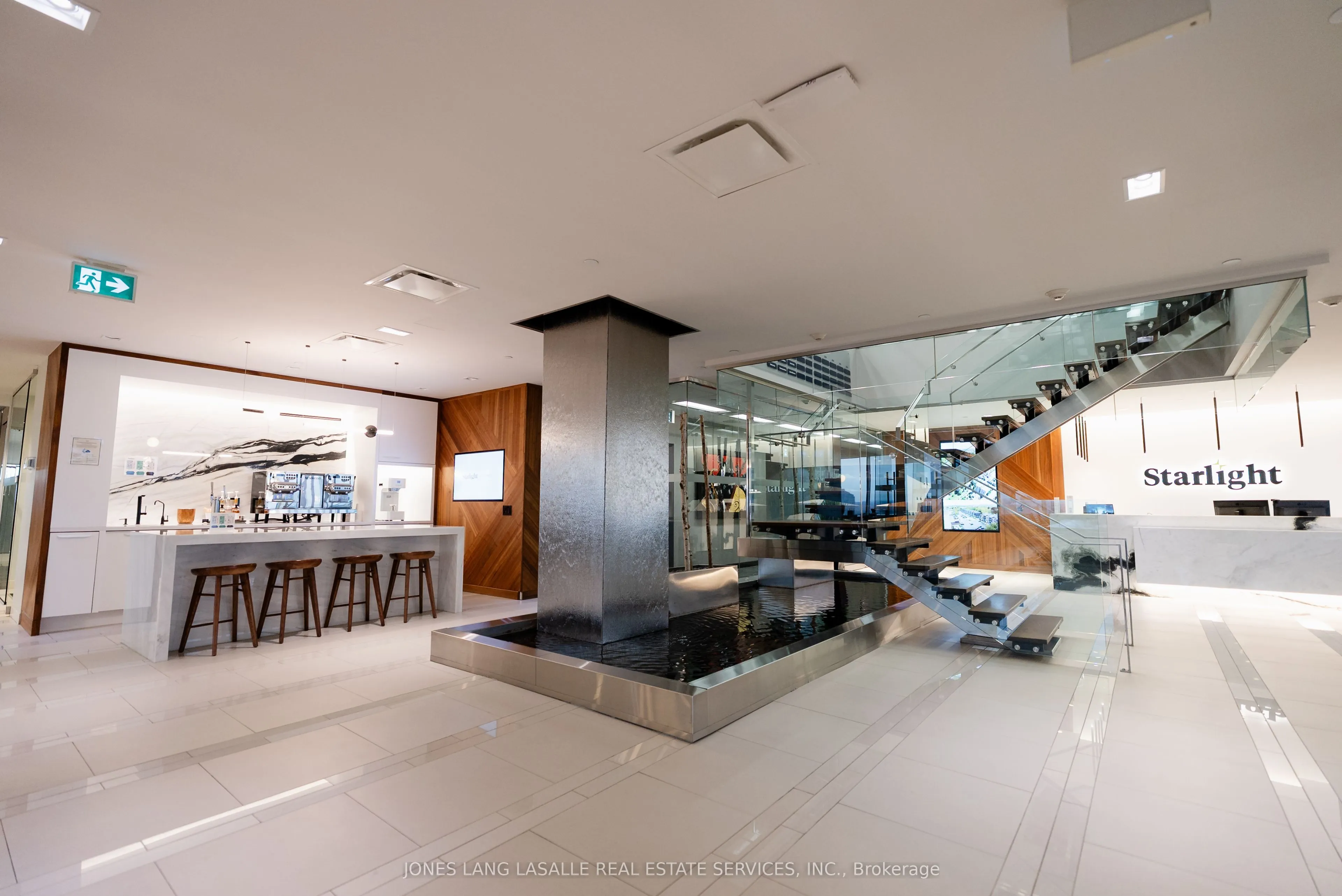 3250 Bloor Street W #200