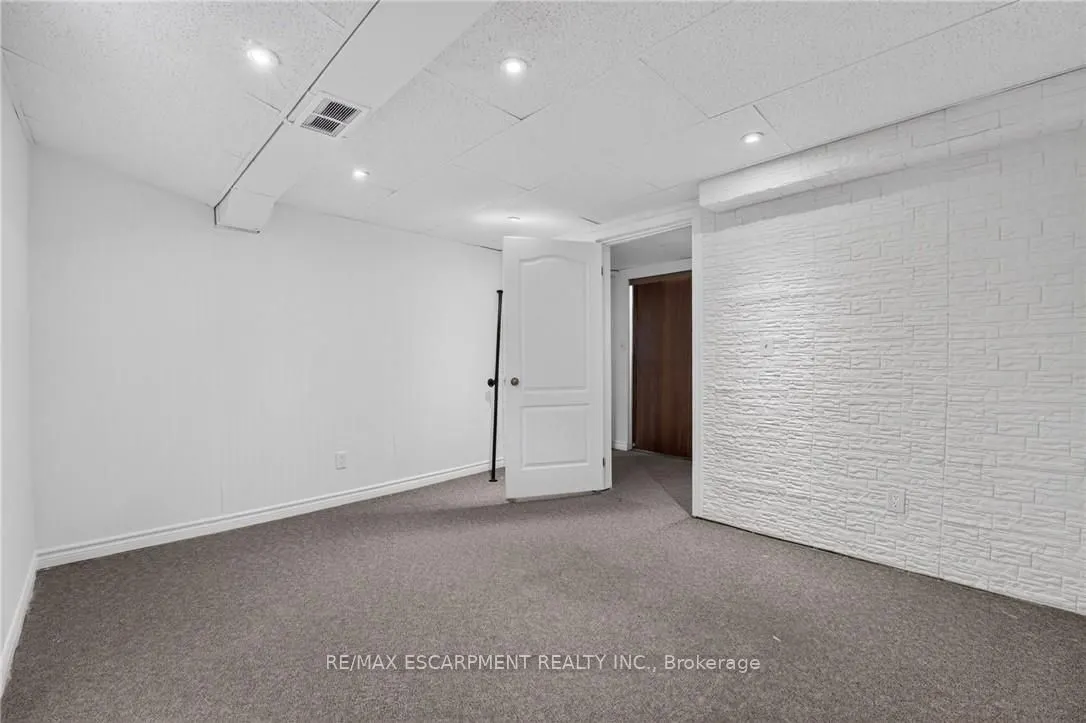 2450 Overton Drive