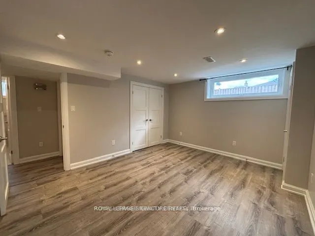 40 Summerfield Crescent #Lower