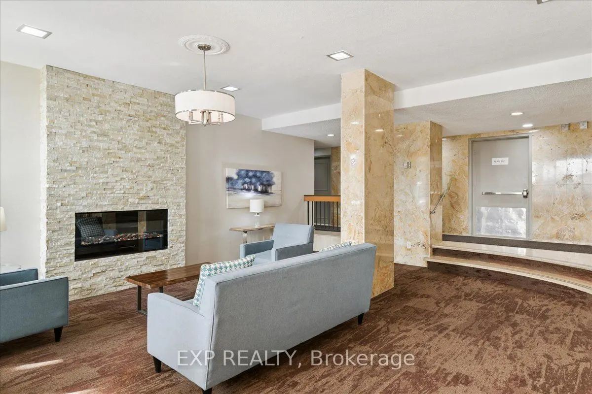 44 Longbourne Drive #412