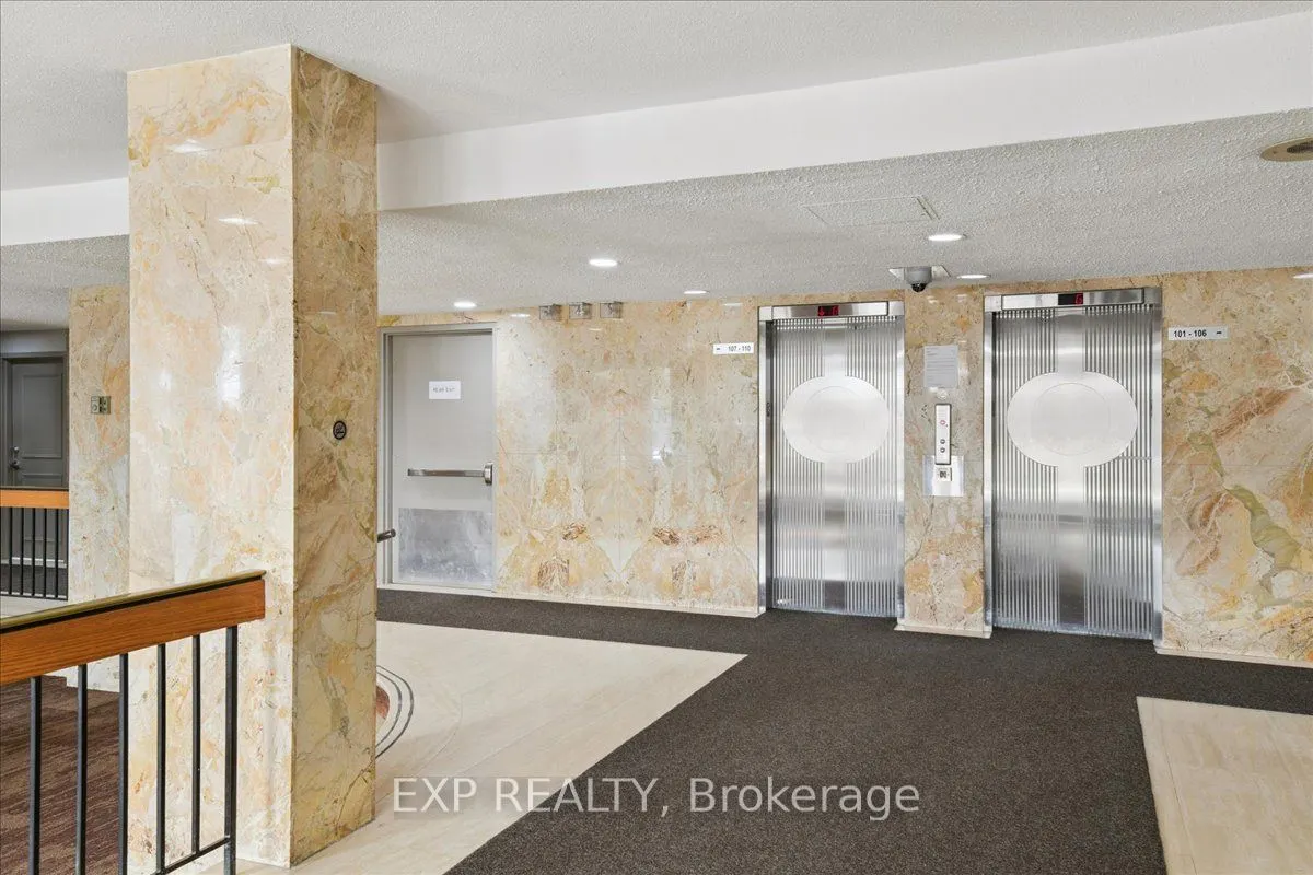 44 Longbourne Drive #412