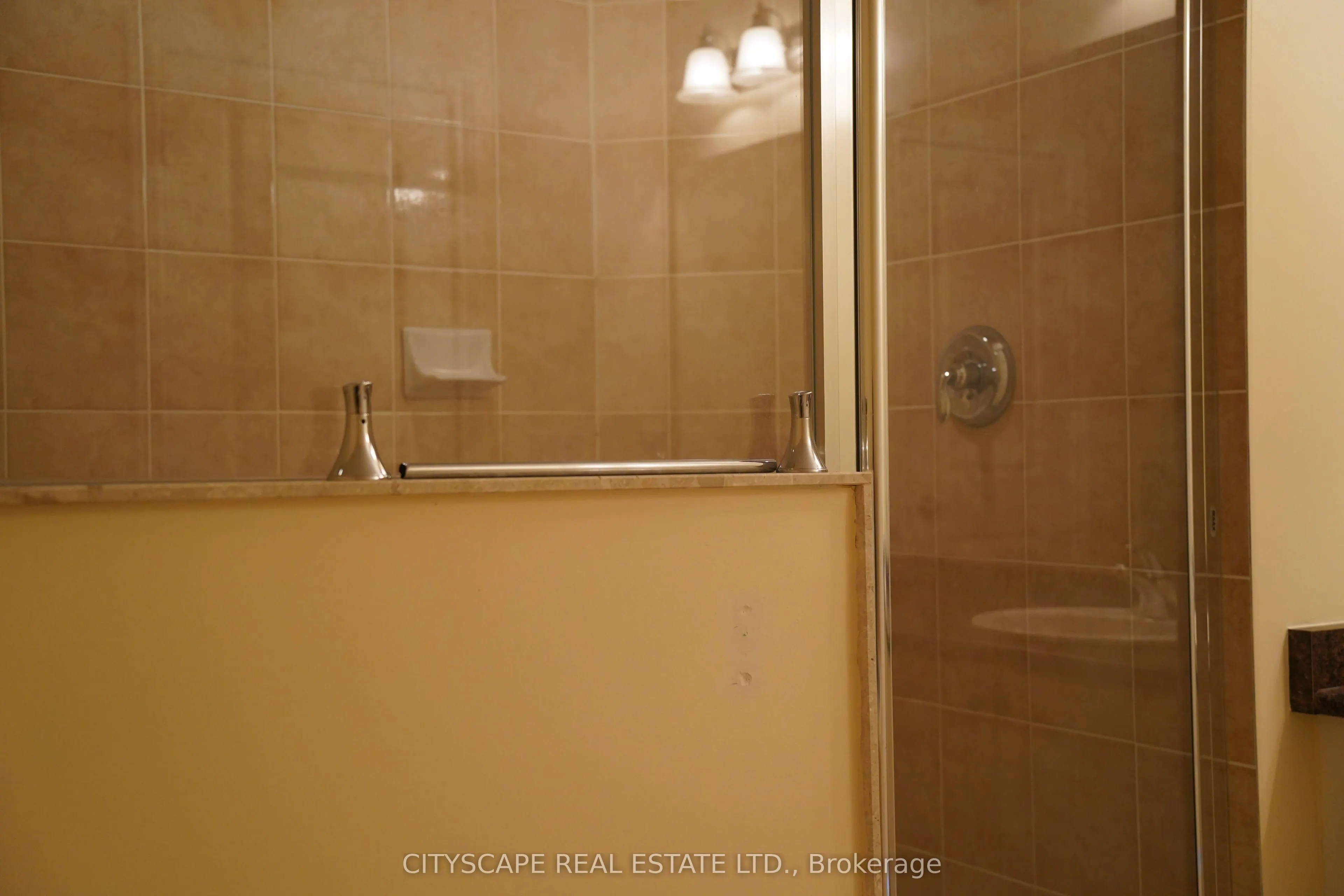 3045 Gladeside Avenue #17