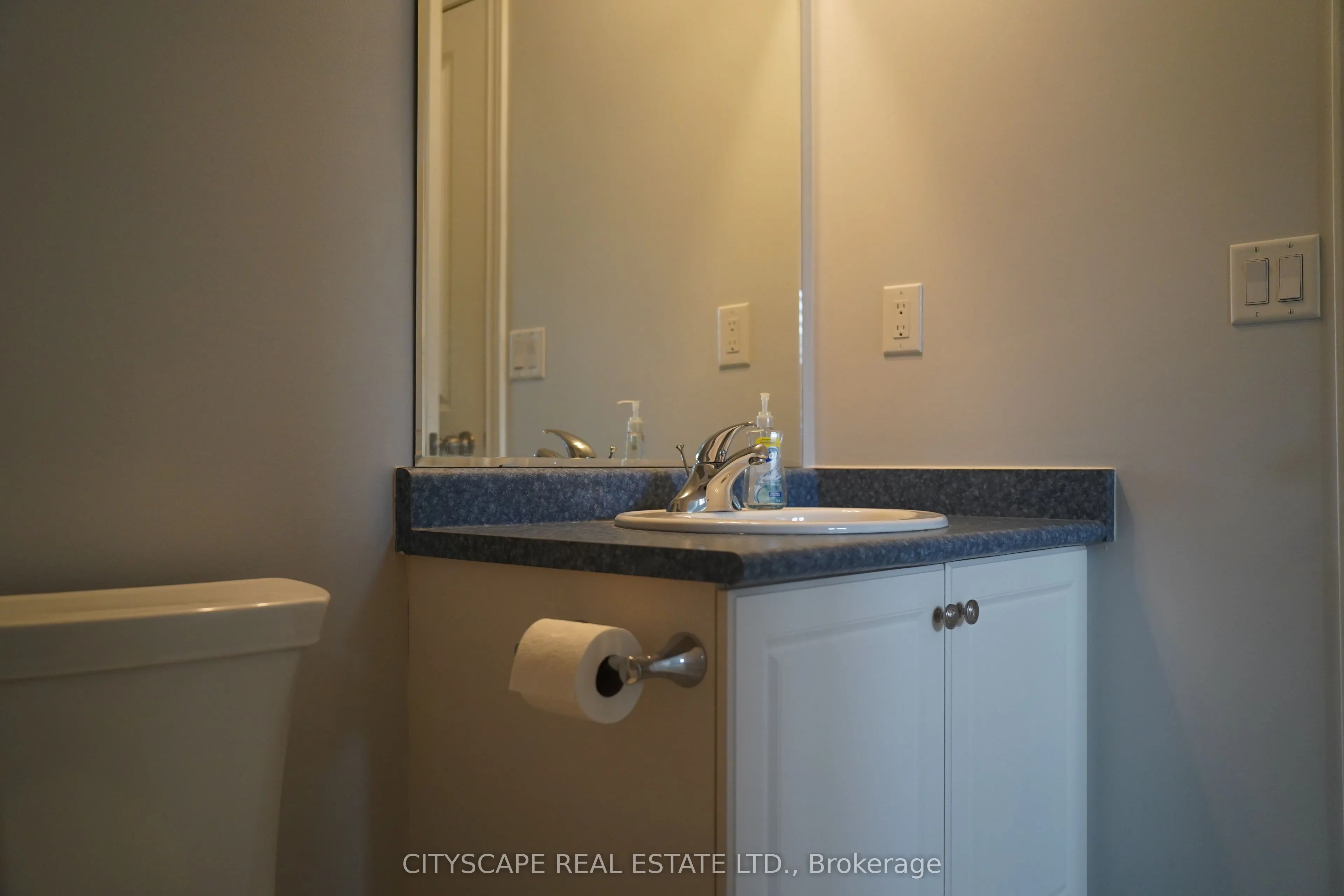 3045 Gladeside Avenue #17