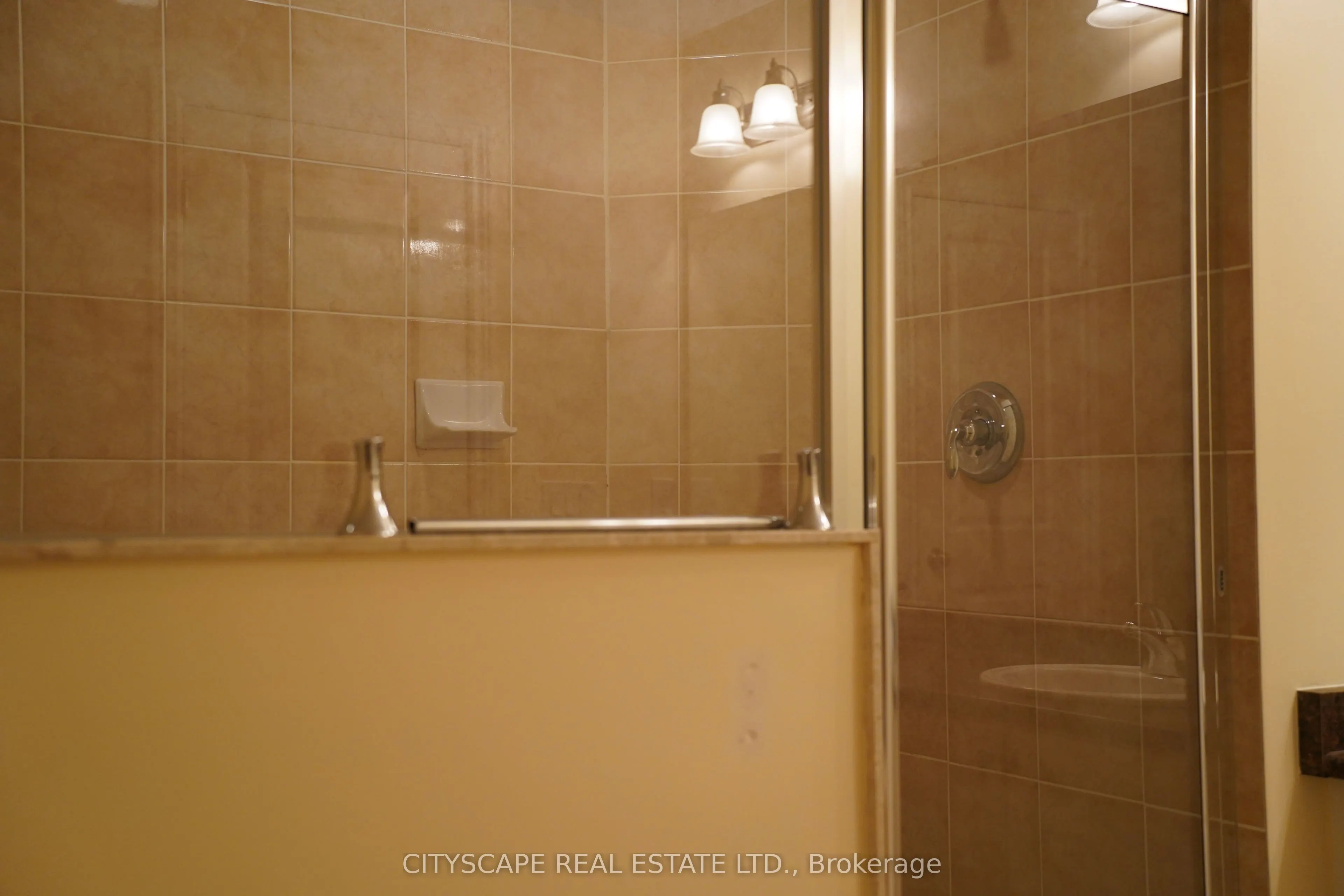 3045 Gladeside Avenue #17
