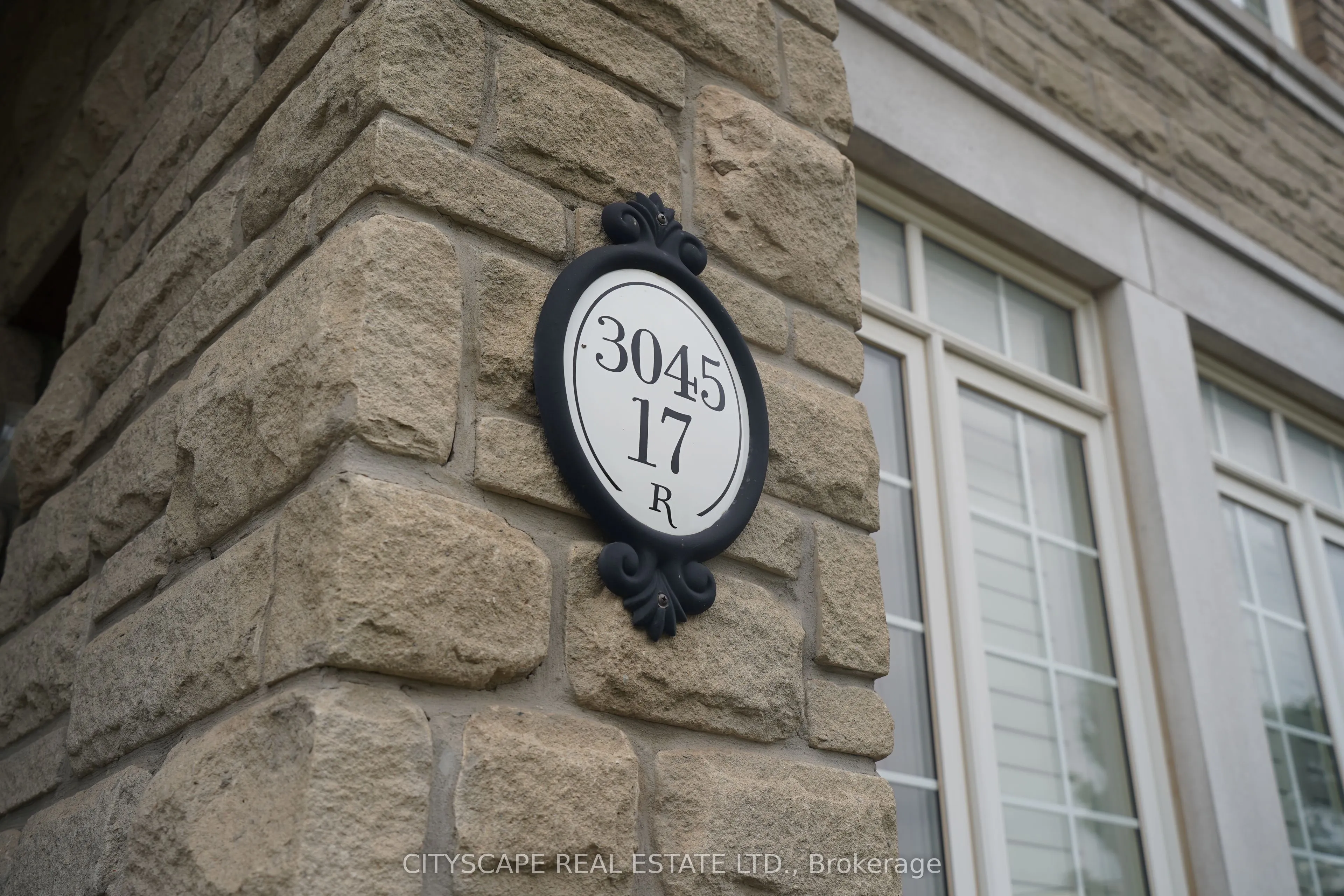 3045 Gladeside Avenue #17