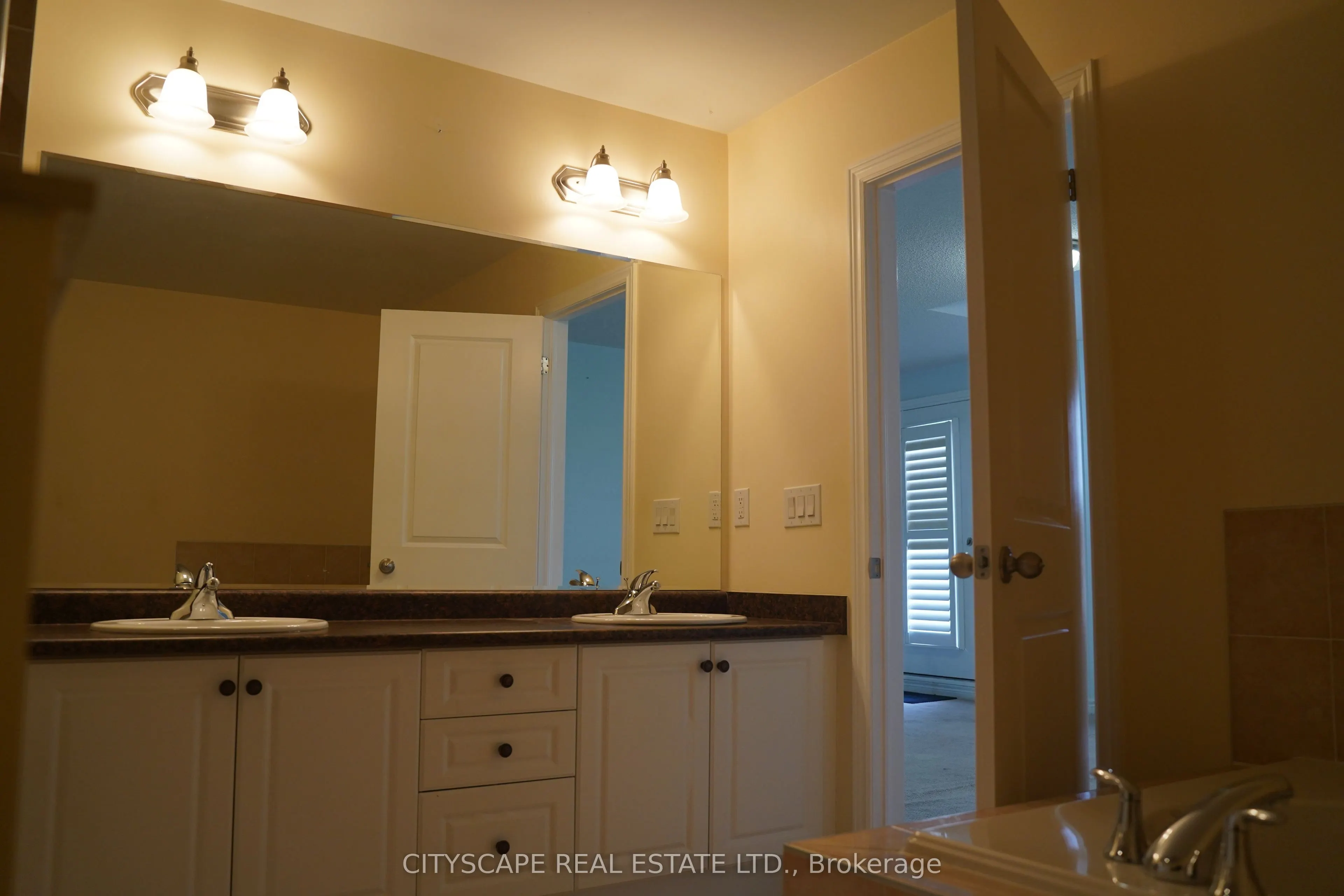 3045 Gladeside Avenue #17