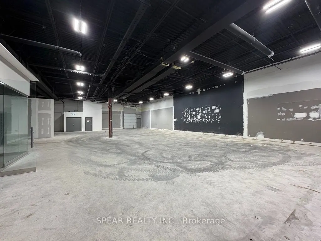 5535 Eglinton Avenue W #226