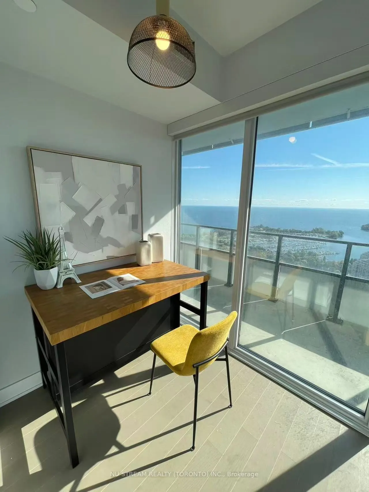 30 Shore Breeze Drive #3721