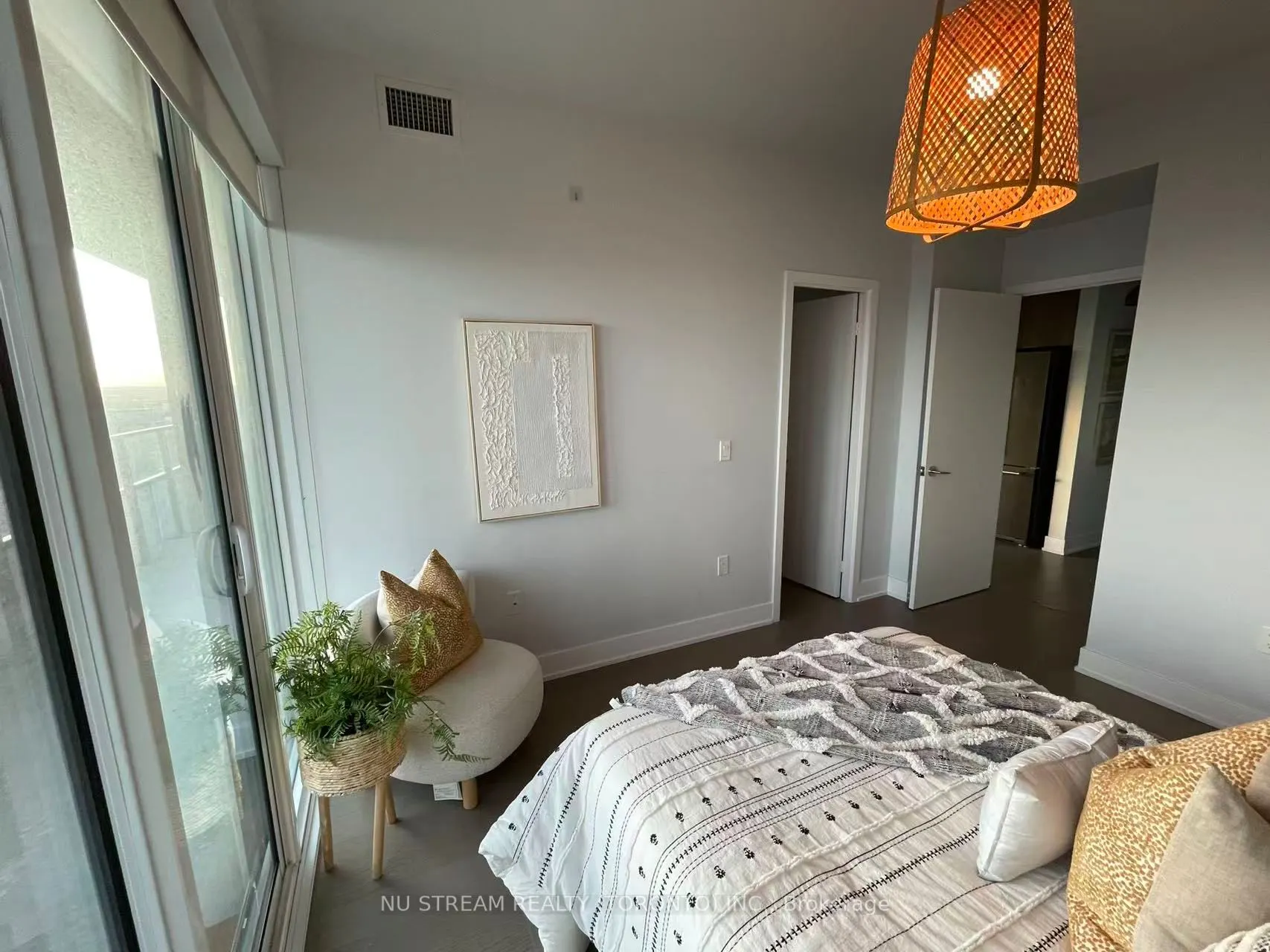 30 Shore Breeze Drive #3721