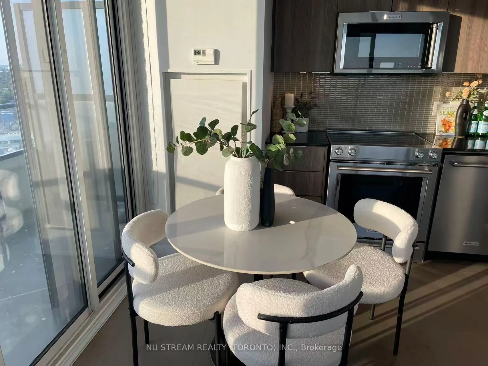 30 Shore Breeze Drive #3721