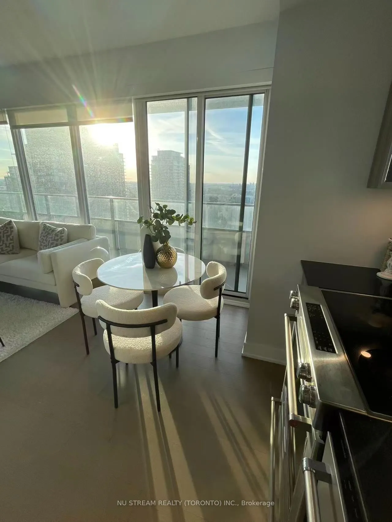 30 Shore Breeze Drive #3721
