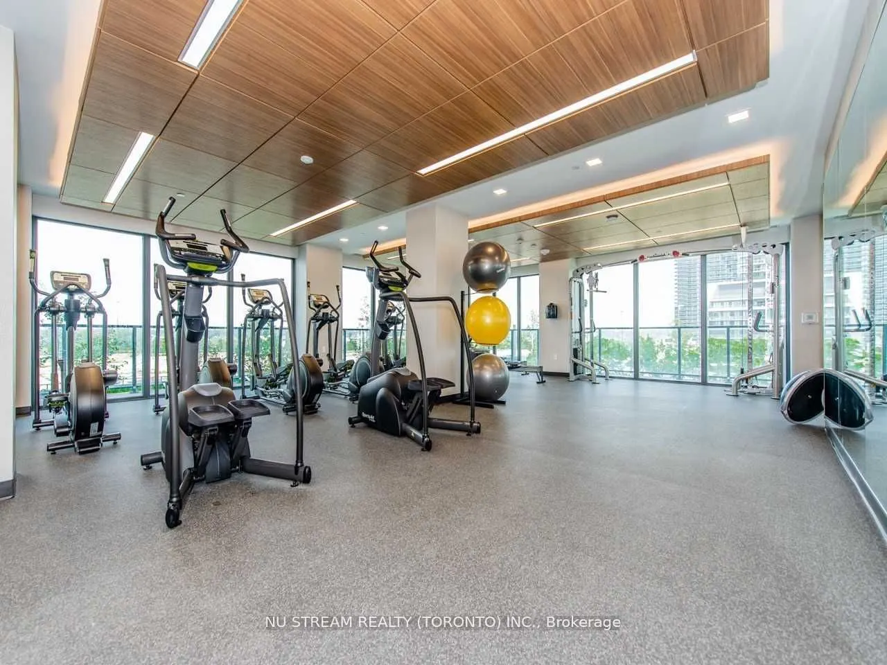 30 Shore Breeze Drive #3721
