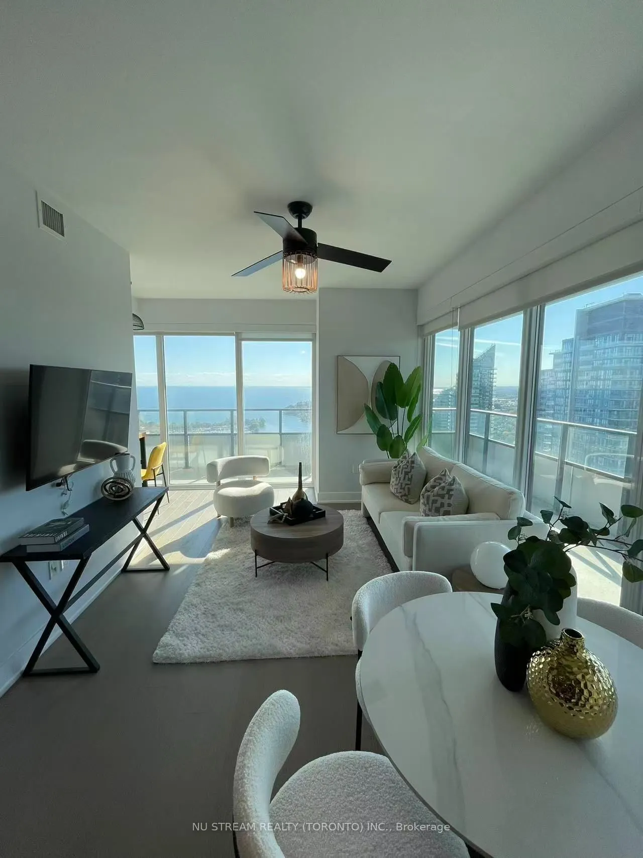 30 Shore Breeze Drive #3721