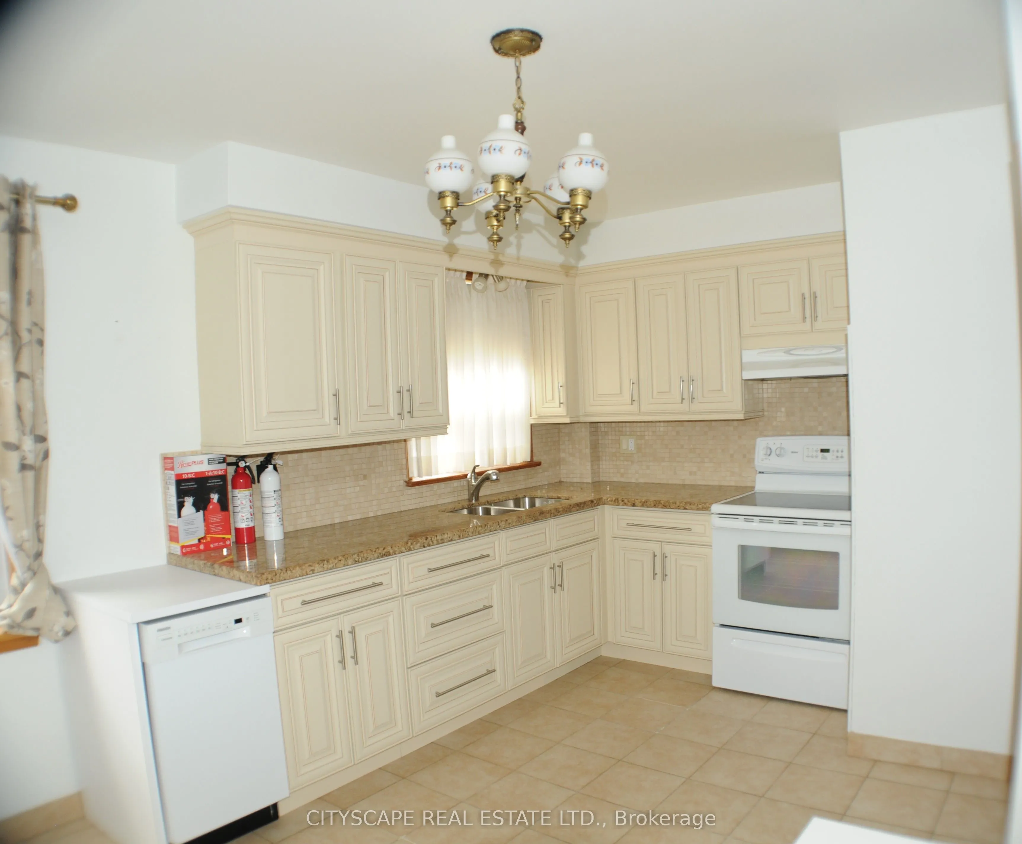 49 Algoma Street #Upper floor