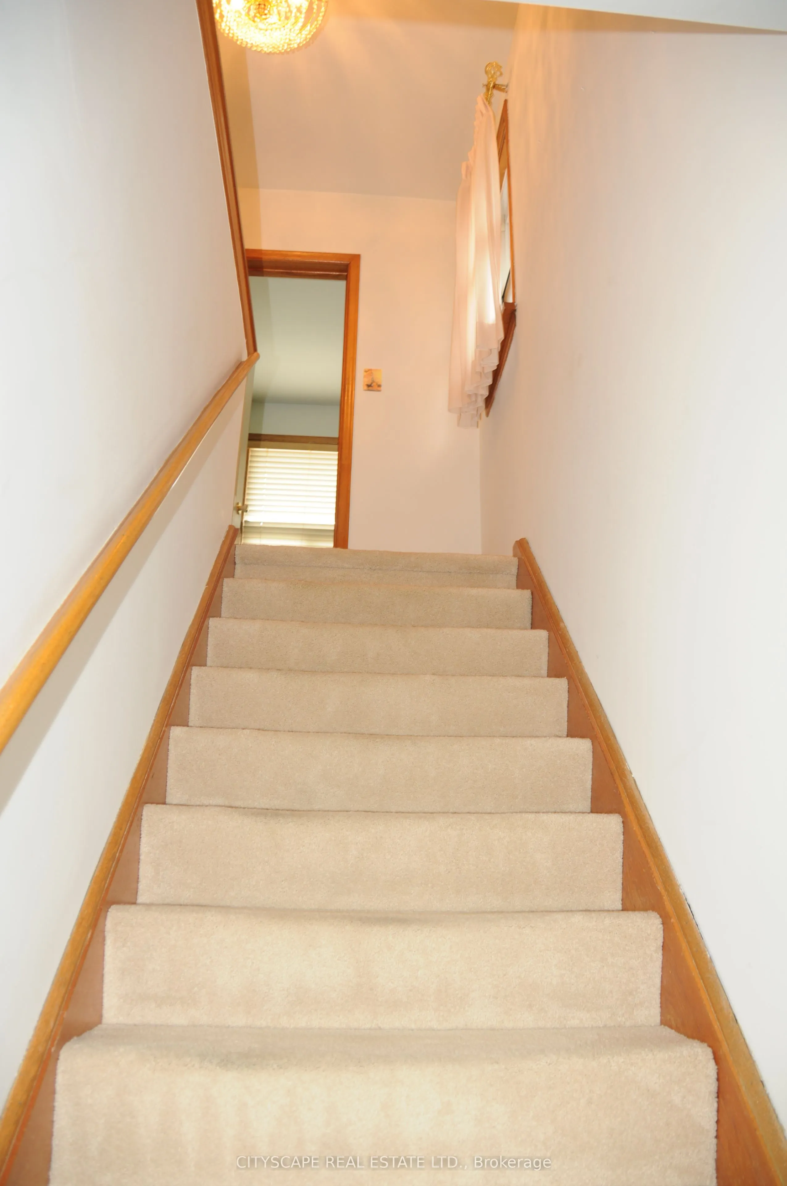 49 Algoma Street #Upper floor