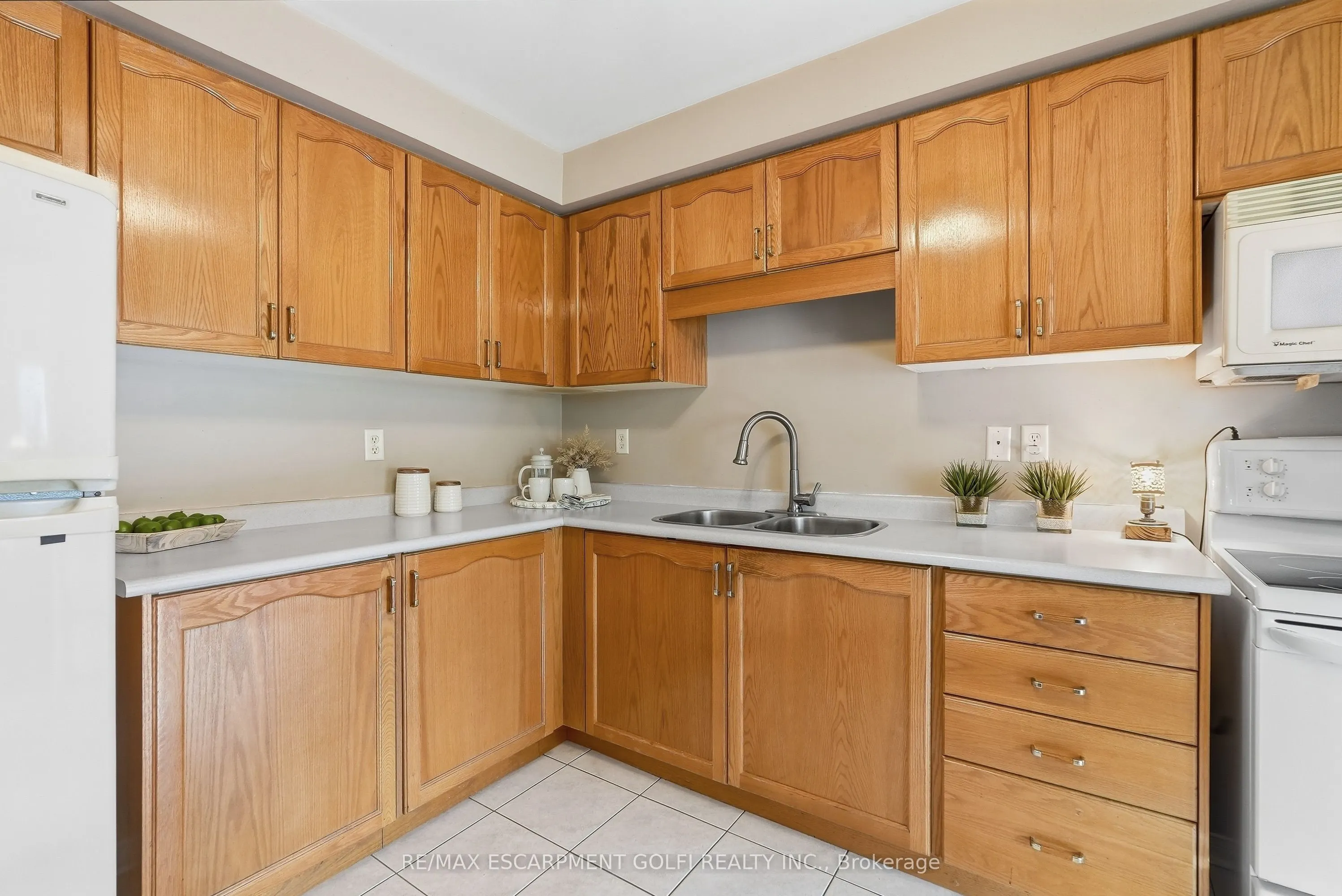 5169 Des Jardins Drive