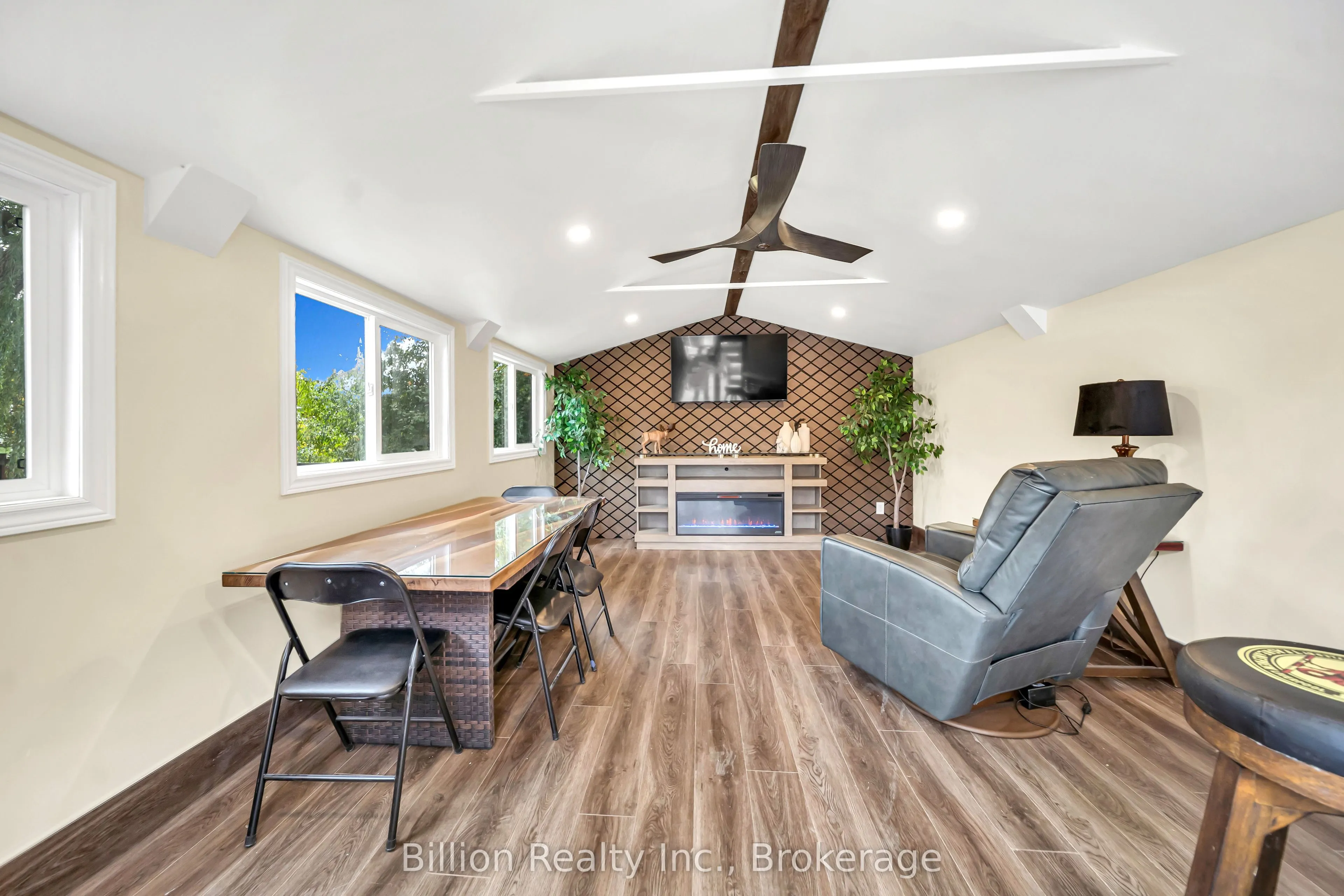 172 Bell Air Drive
