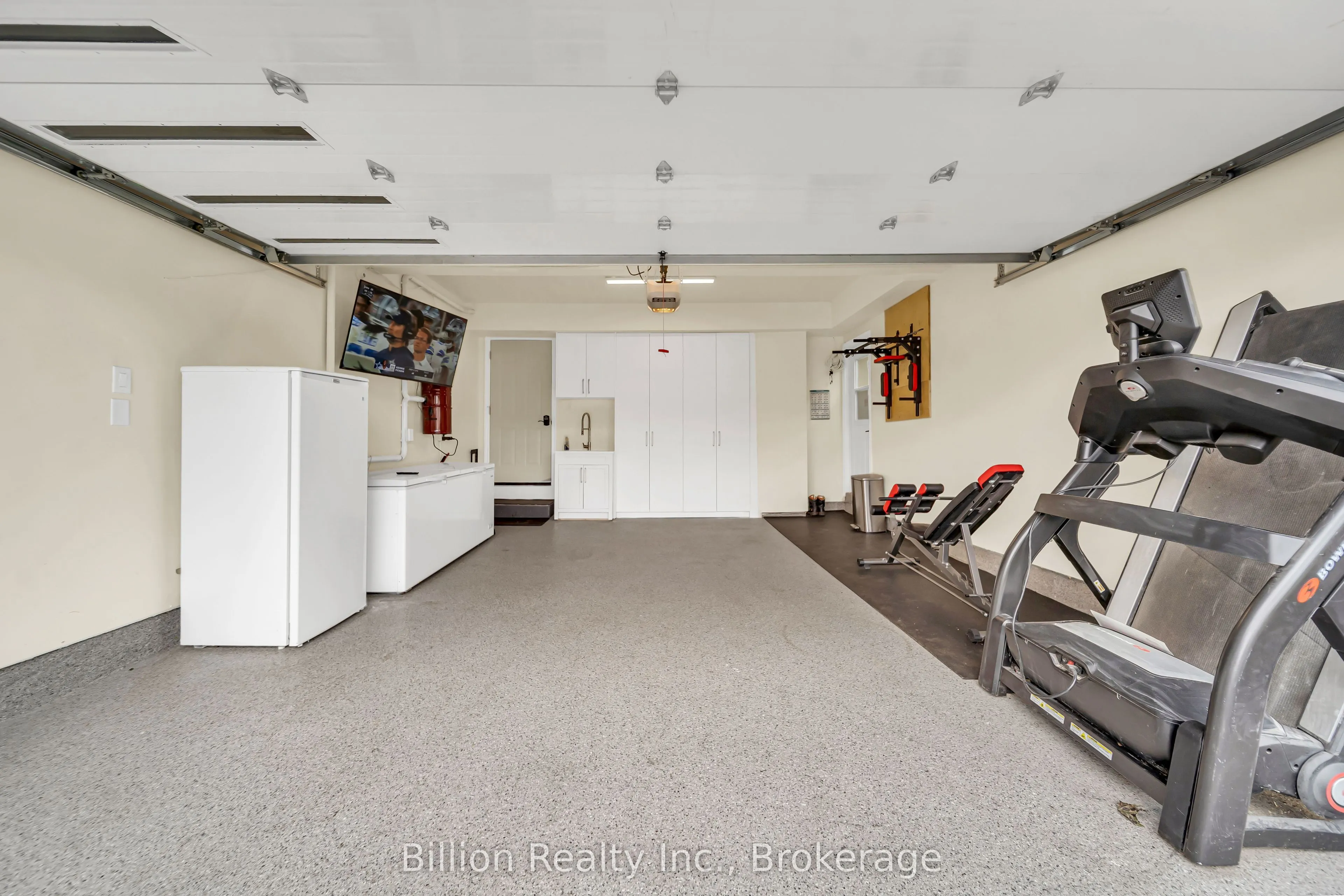 172 Bell Air Drive
