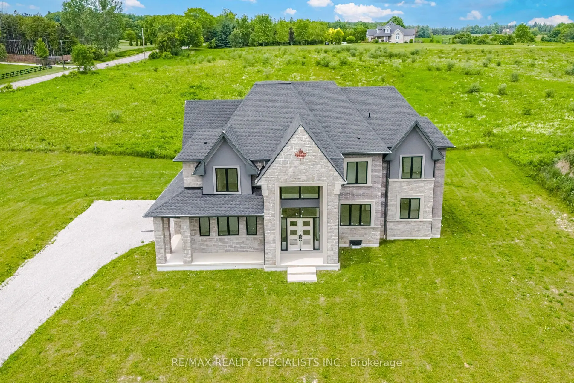 12 Ferrara Drive