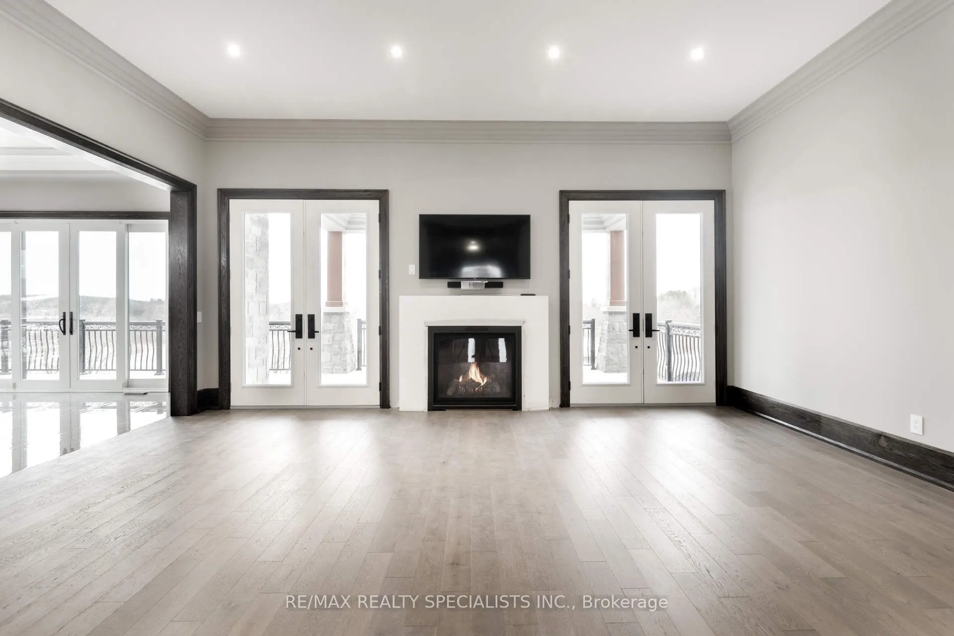31 Ferrara Drive
