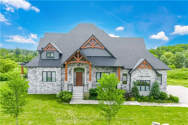 31 Ferrara Drive