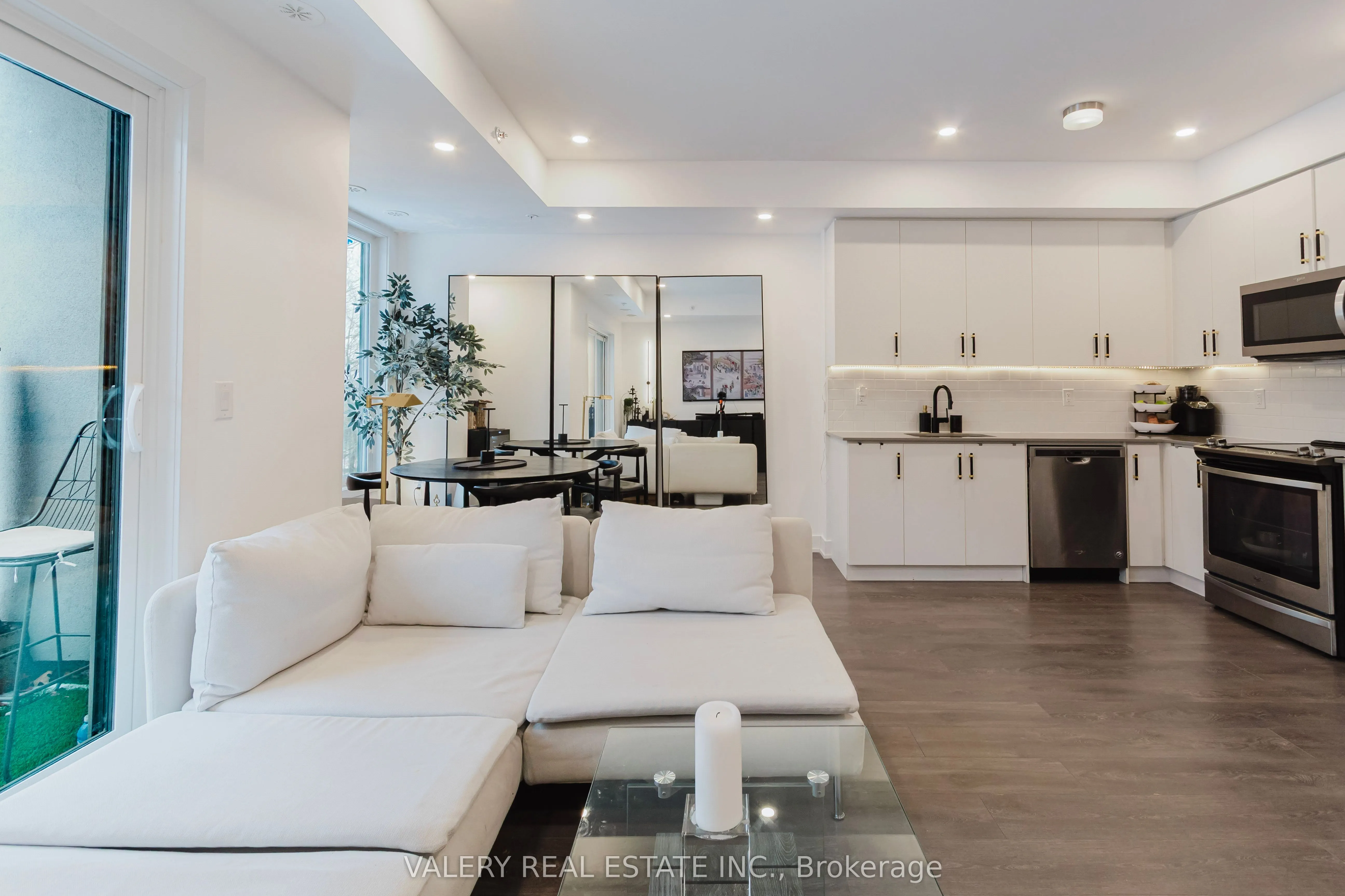 3492 Widdicombe Way #16