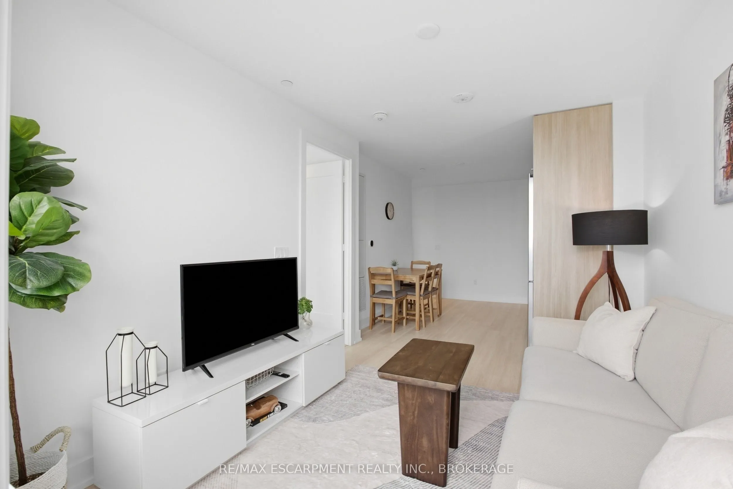 60 Central Park Road Way #2010