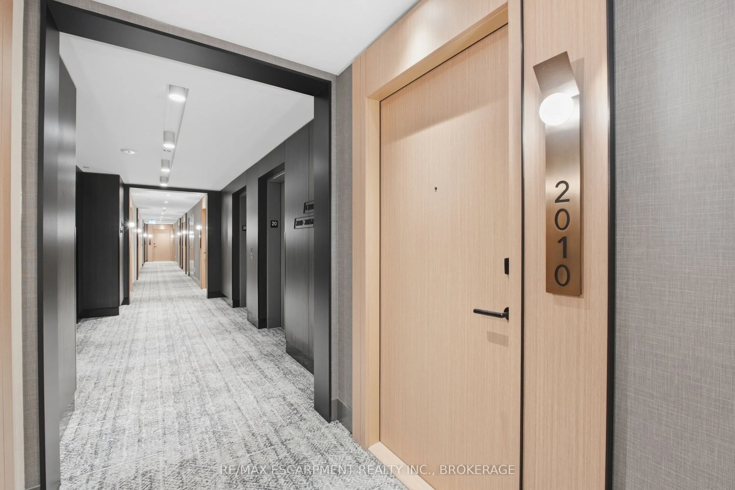 60 Central Park Road Way #2010