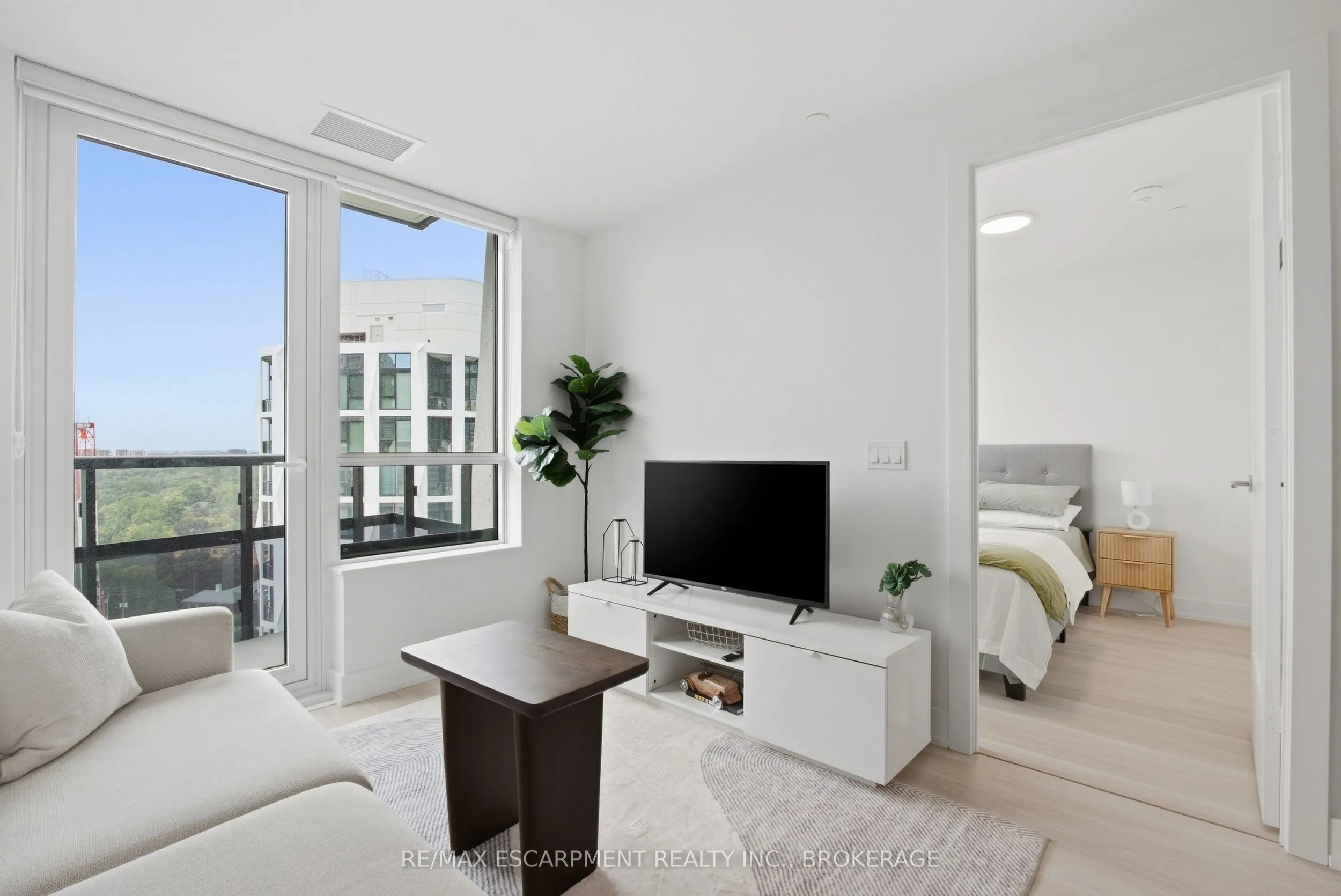 60 Central Park Road Way #2010