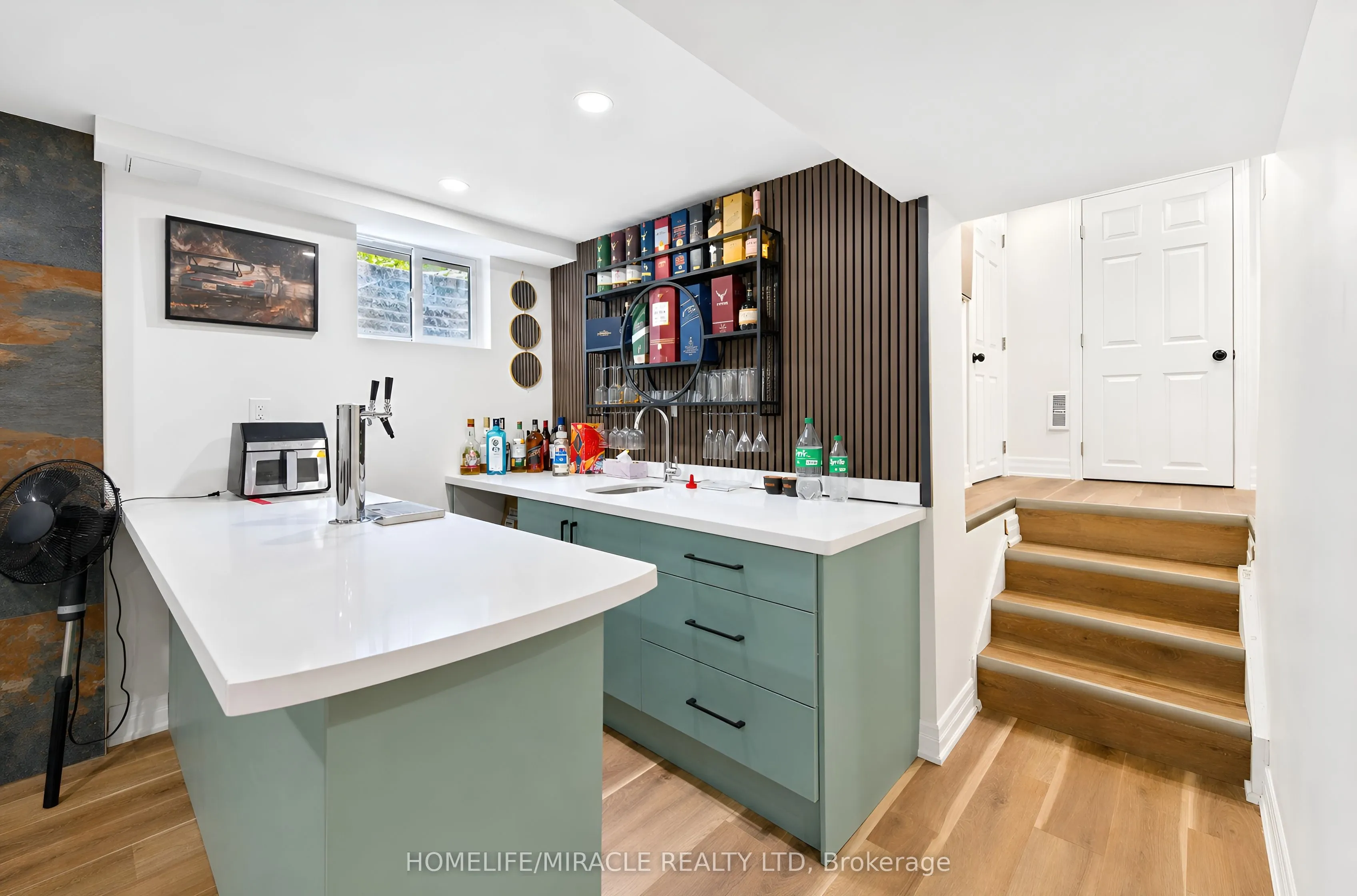 29 Holmes Drive