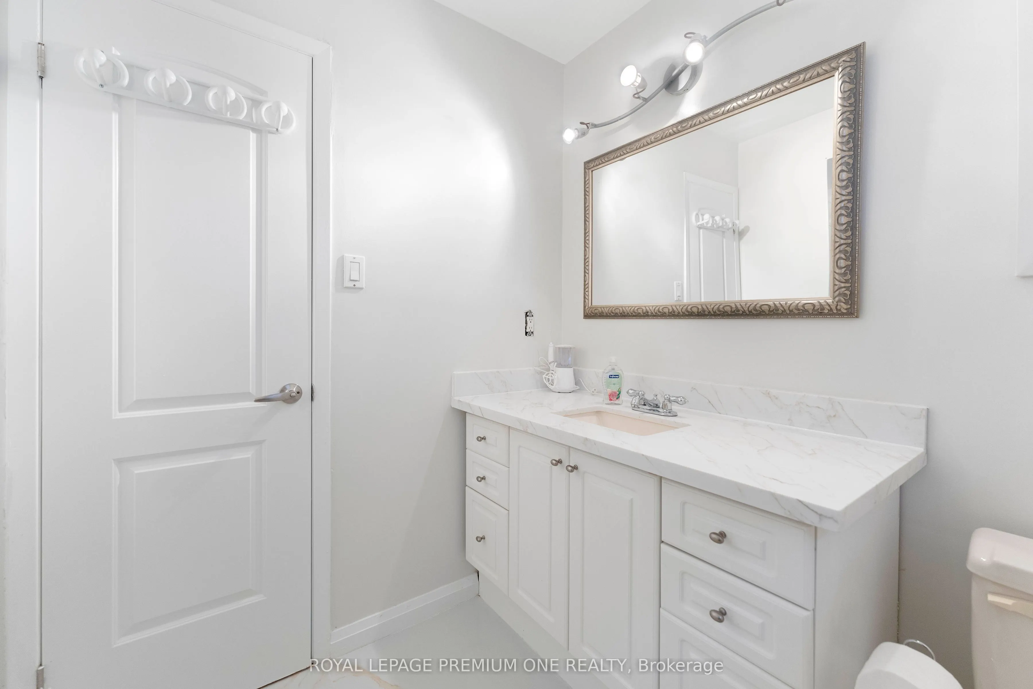 25 Sir Lancelot Court