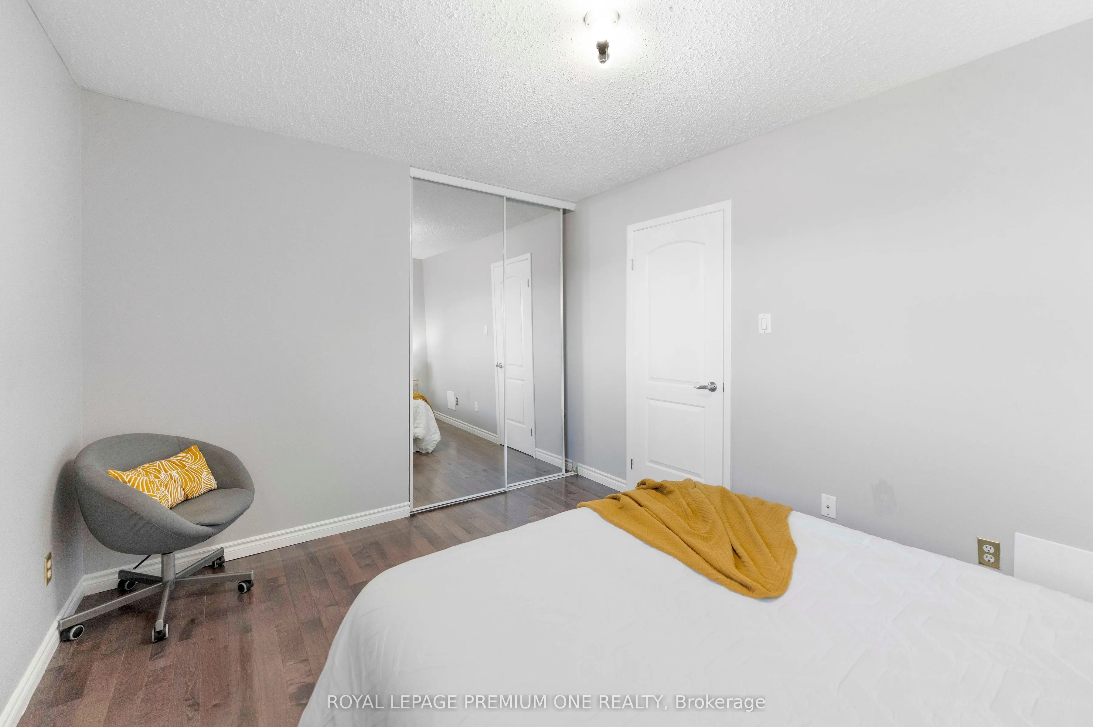 25 Sir Lancelot Court