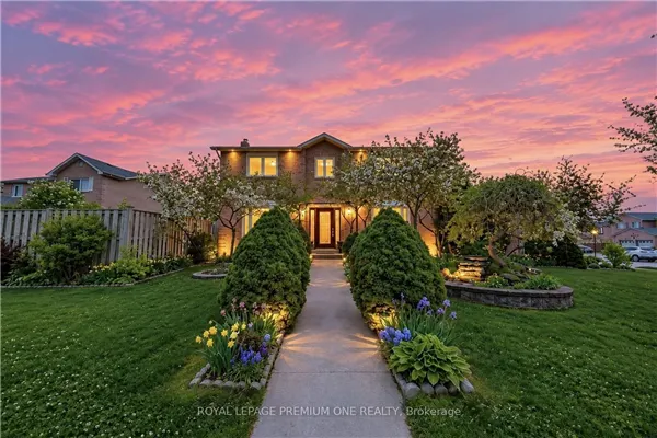 25 Sir Lancelot Court