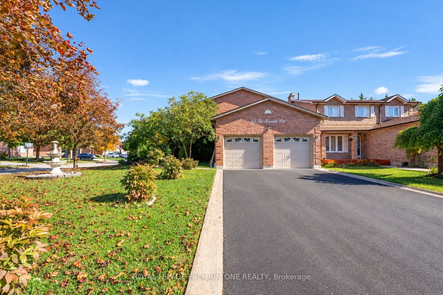 25 Sir Lancelot Court