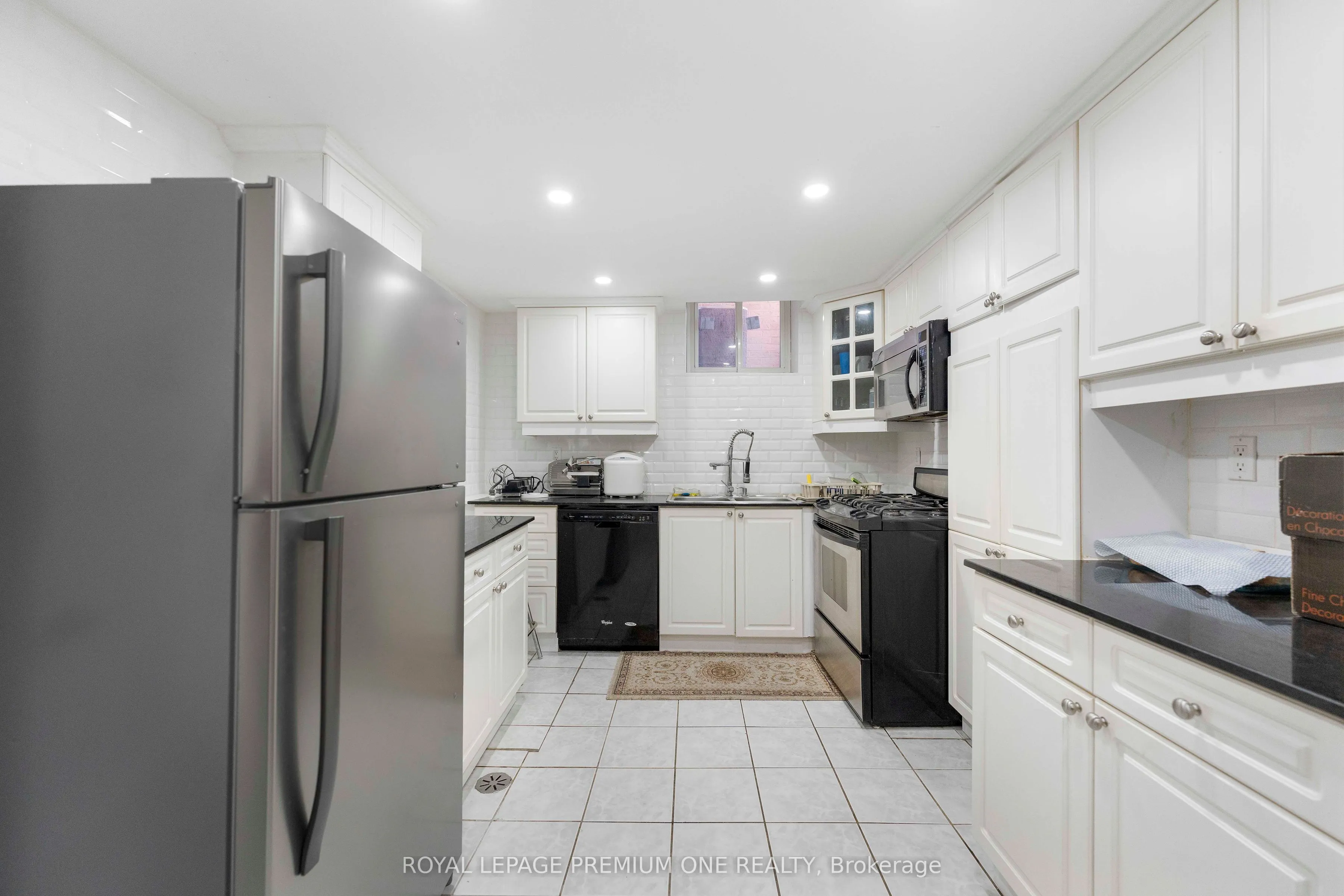 25 Sir Lancelot Court