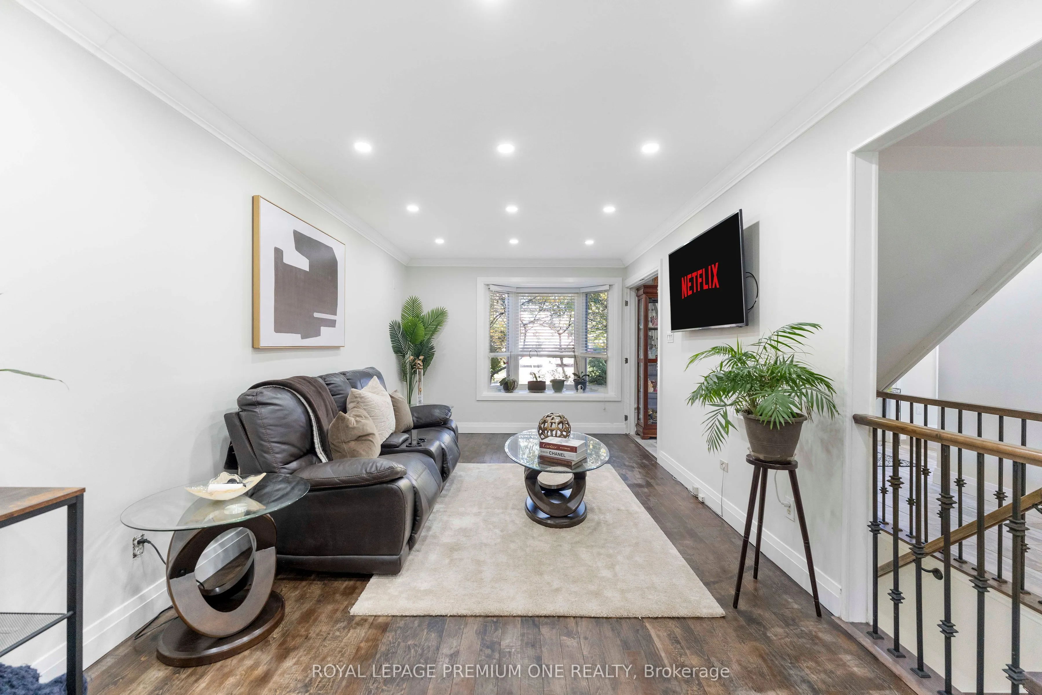 25 Sir Lancelot Court