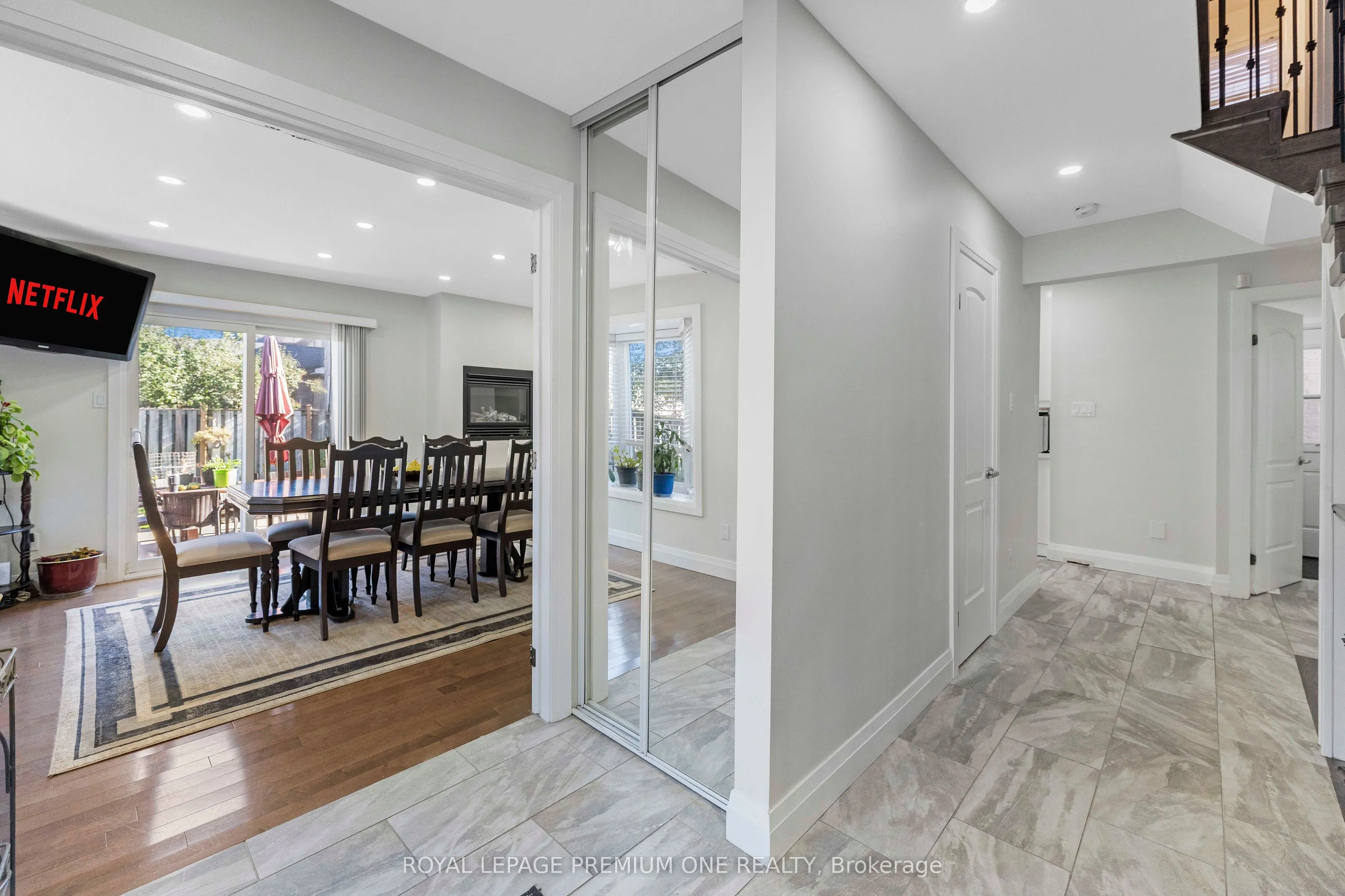 25 Sir Lancelot Court