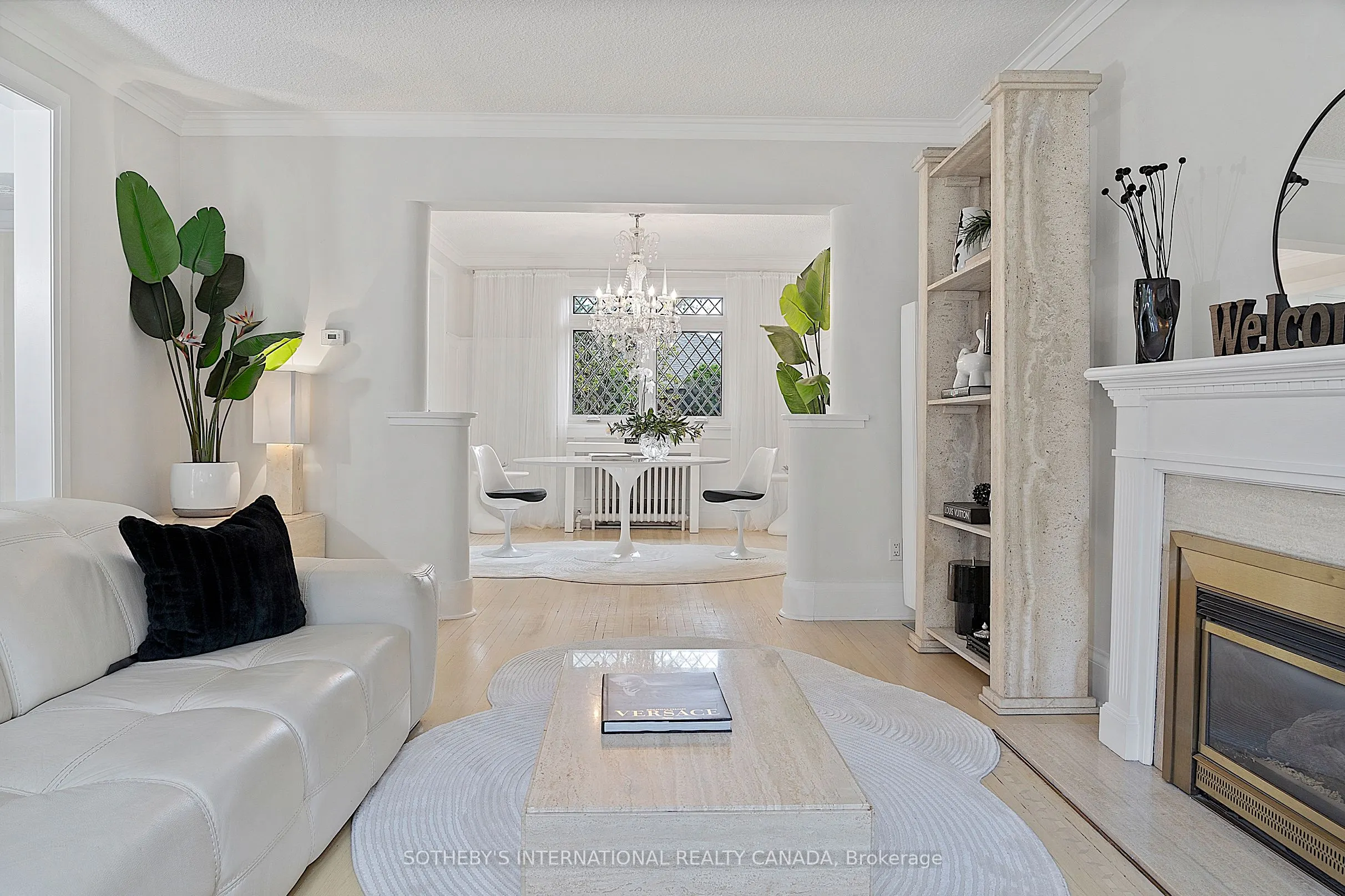4009 Bloor Street W