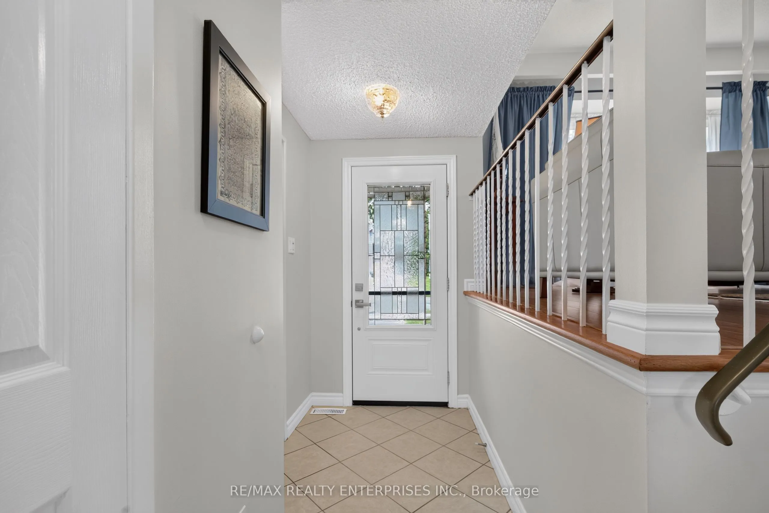 2482 Windjammer Road E